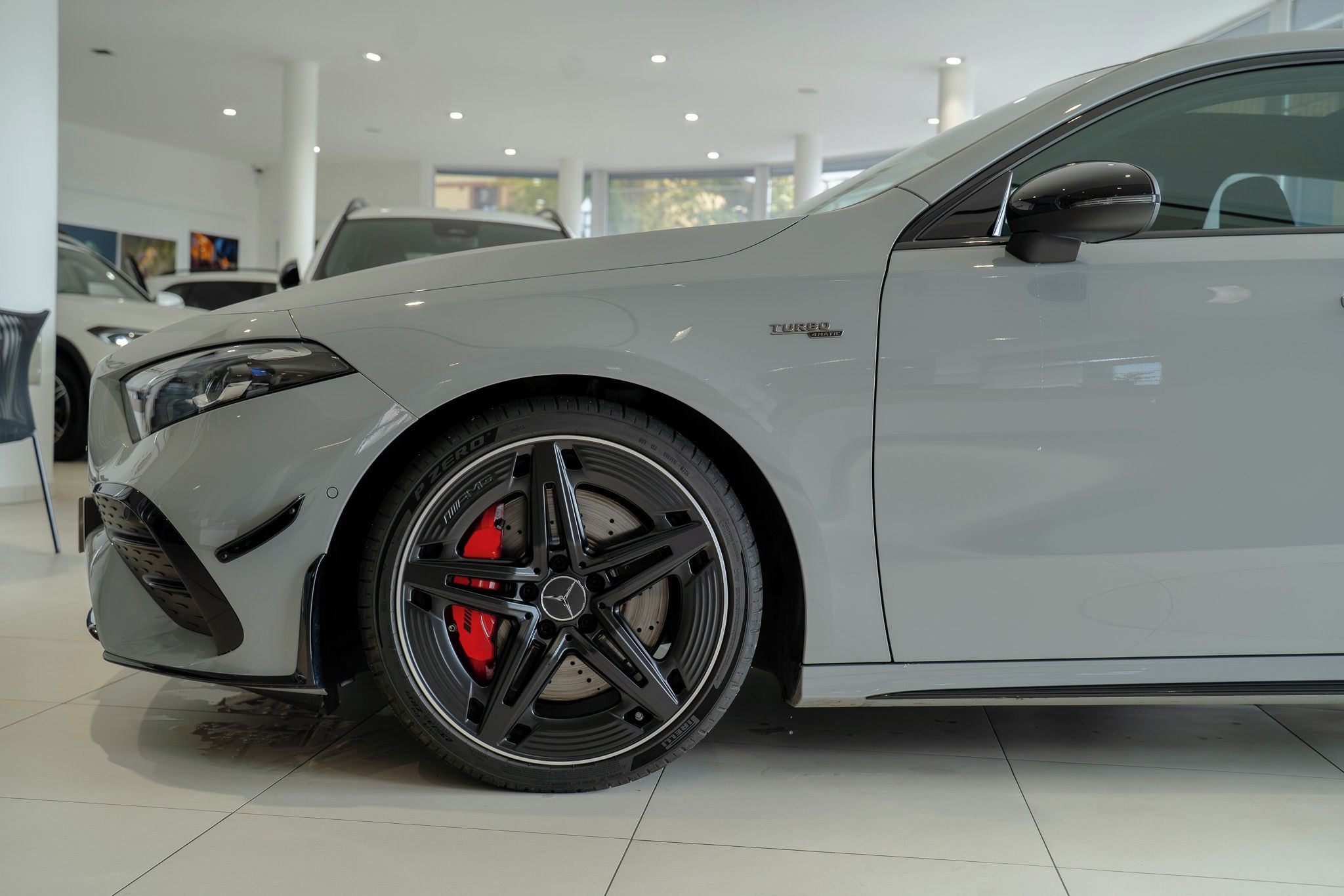 Mercedes-Benz Třídy A, 35 AMG 4M/AERO/PANO/LED/TOP - fotka 5