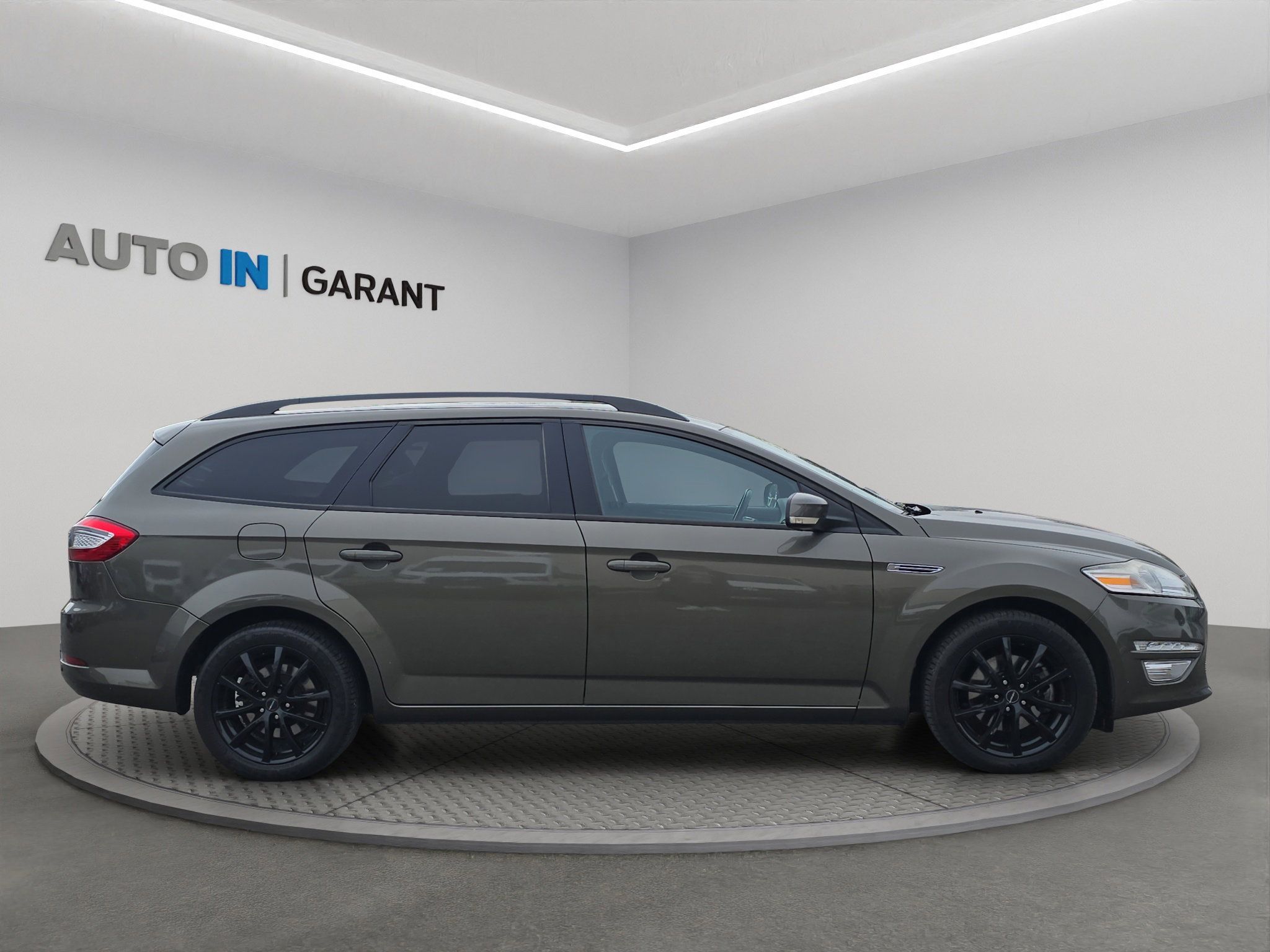 Ford Mondeo, 1.6 EcoBoost 118kW, Serv. - fotka 4