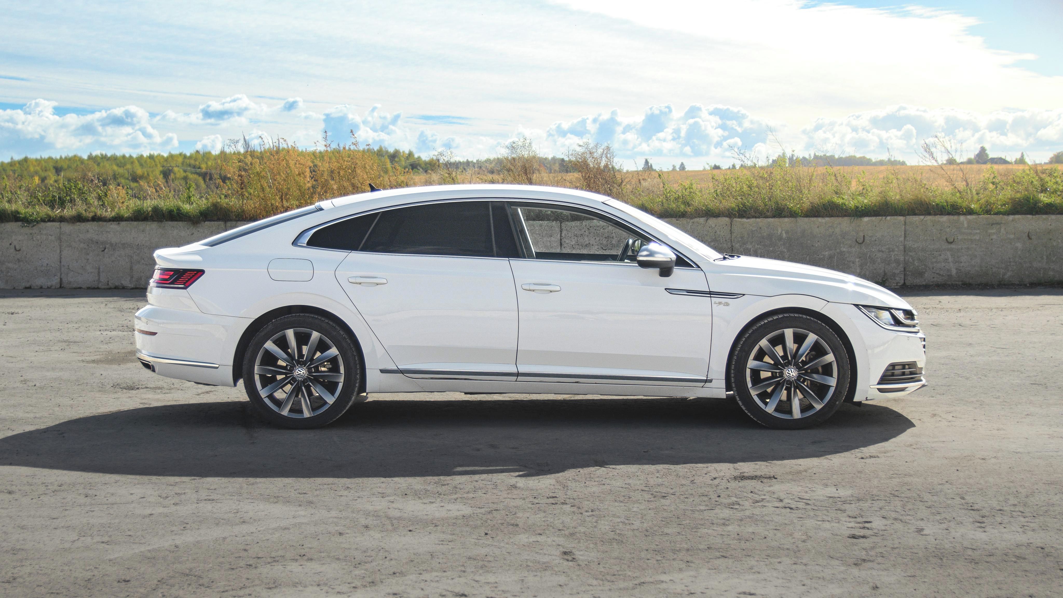 Volkswagen Arteon, 4Motion 2,0TSI/206kW ČR 2.Maj - fotka 4