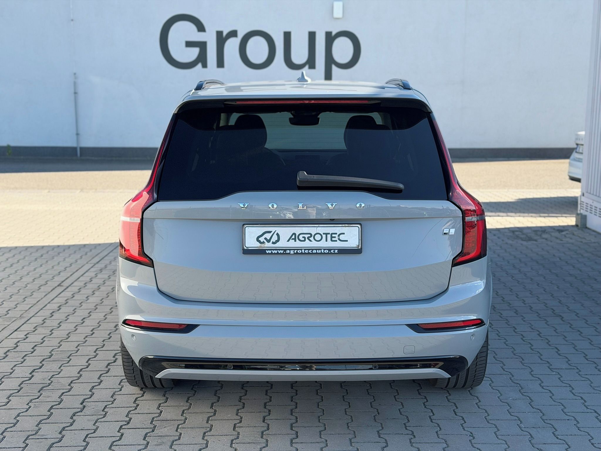 Volvo XC90, 2.0 PHEV 335 kW T8 Ultra Dark - fotka 6