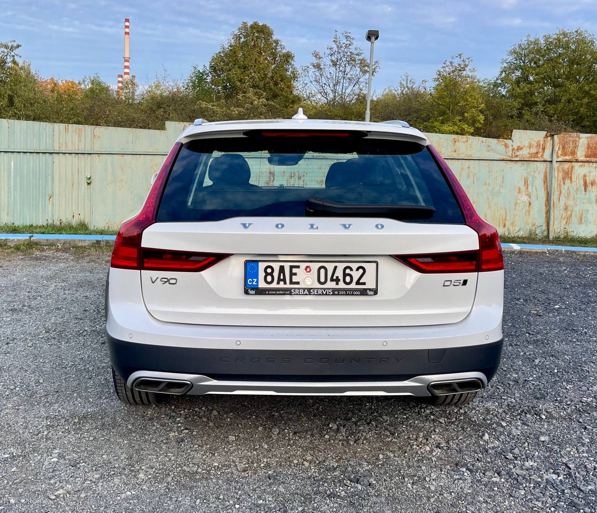 Volvo V90, CC 2.0  173 kW  bílá metal - fotka 5
