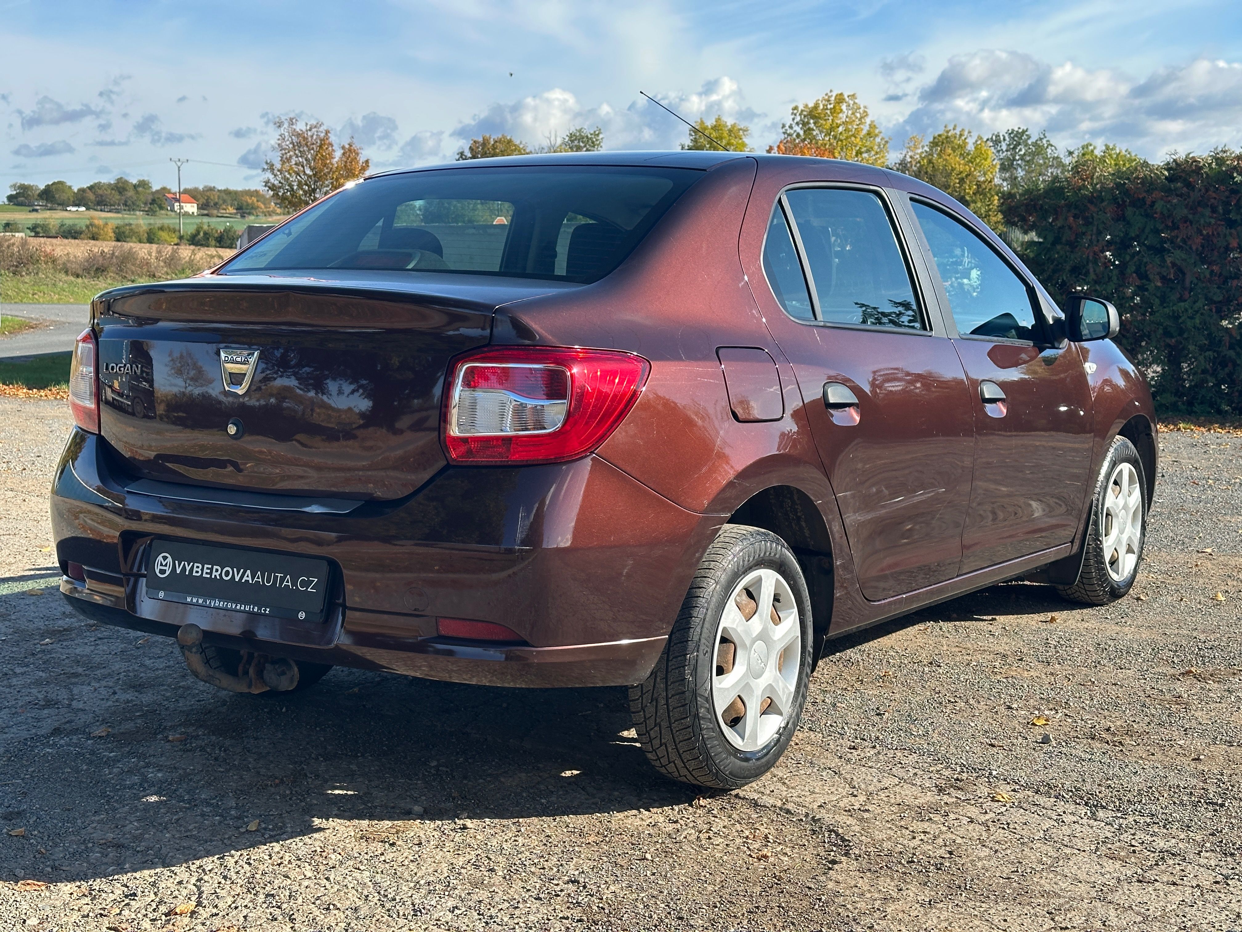 Dacia Logan, 1.2i 54kW/ Manuál/ Tažné/ ČR - fotka 4