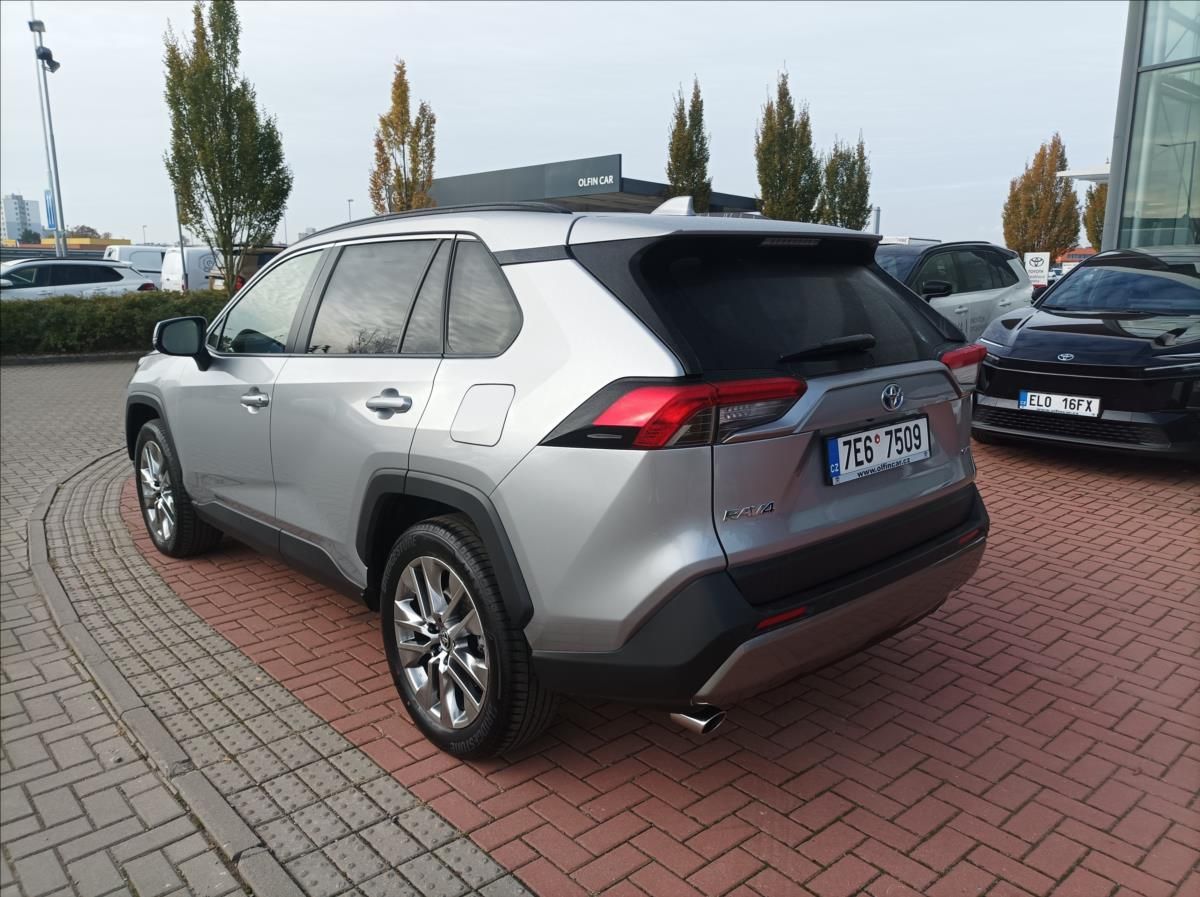 Toyota Rav4, 2,5 Executive - fotka 3