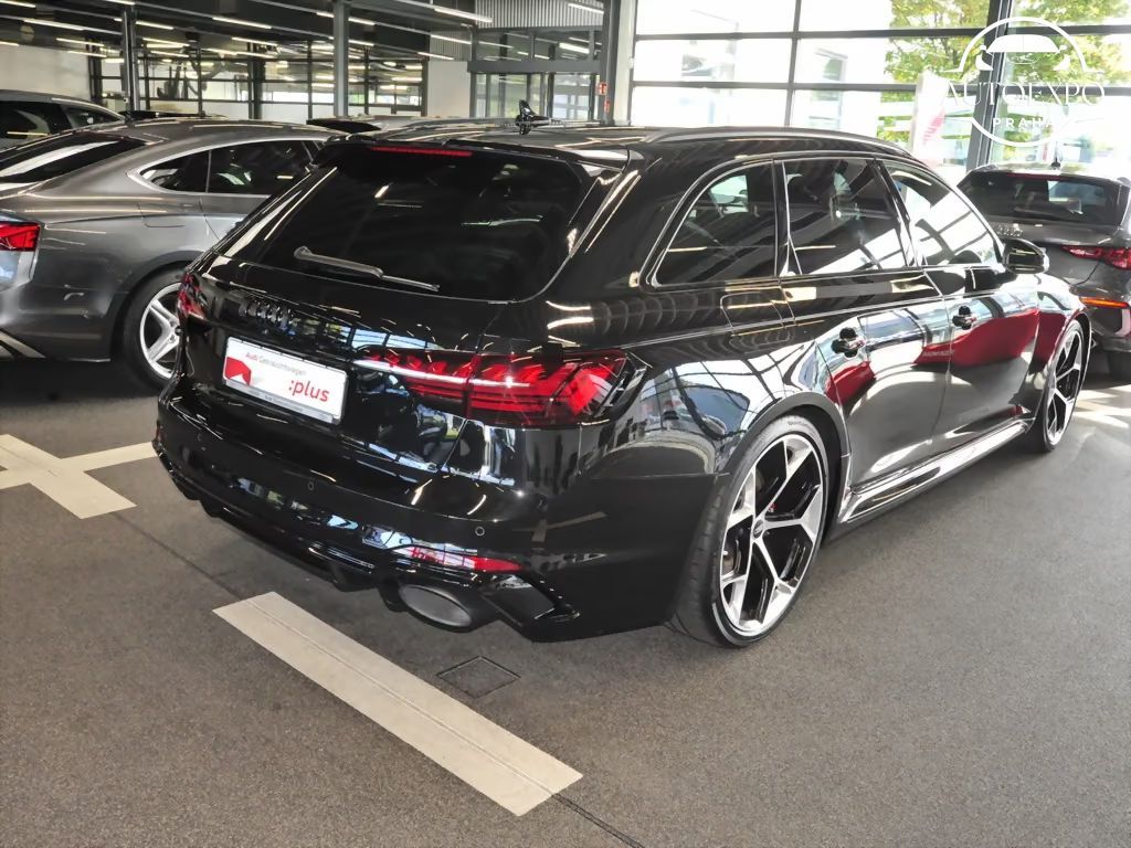 Audi RS4, Avant quattro Matrix * - fotka 2