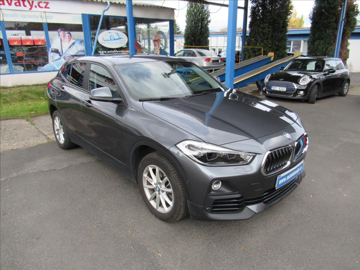 BMW X2, 1,5 T sDrive 18I 103kW - fotka 3