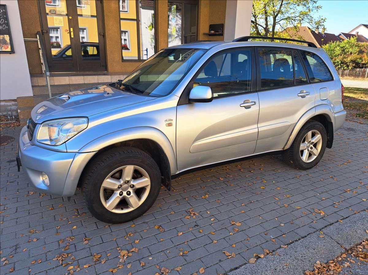 Toyota Rav4, 2,0 D-4D - fotka 4