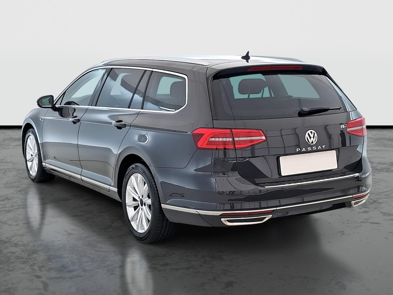 Volkswagen Passat, 2.0 TDI, Highline, Kůže, Navi - fotka 4