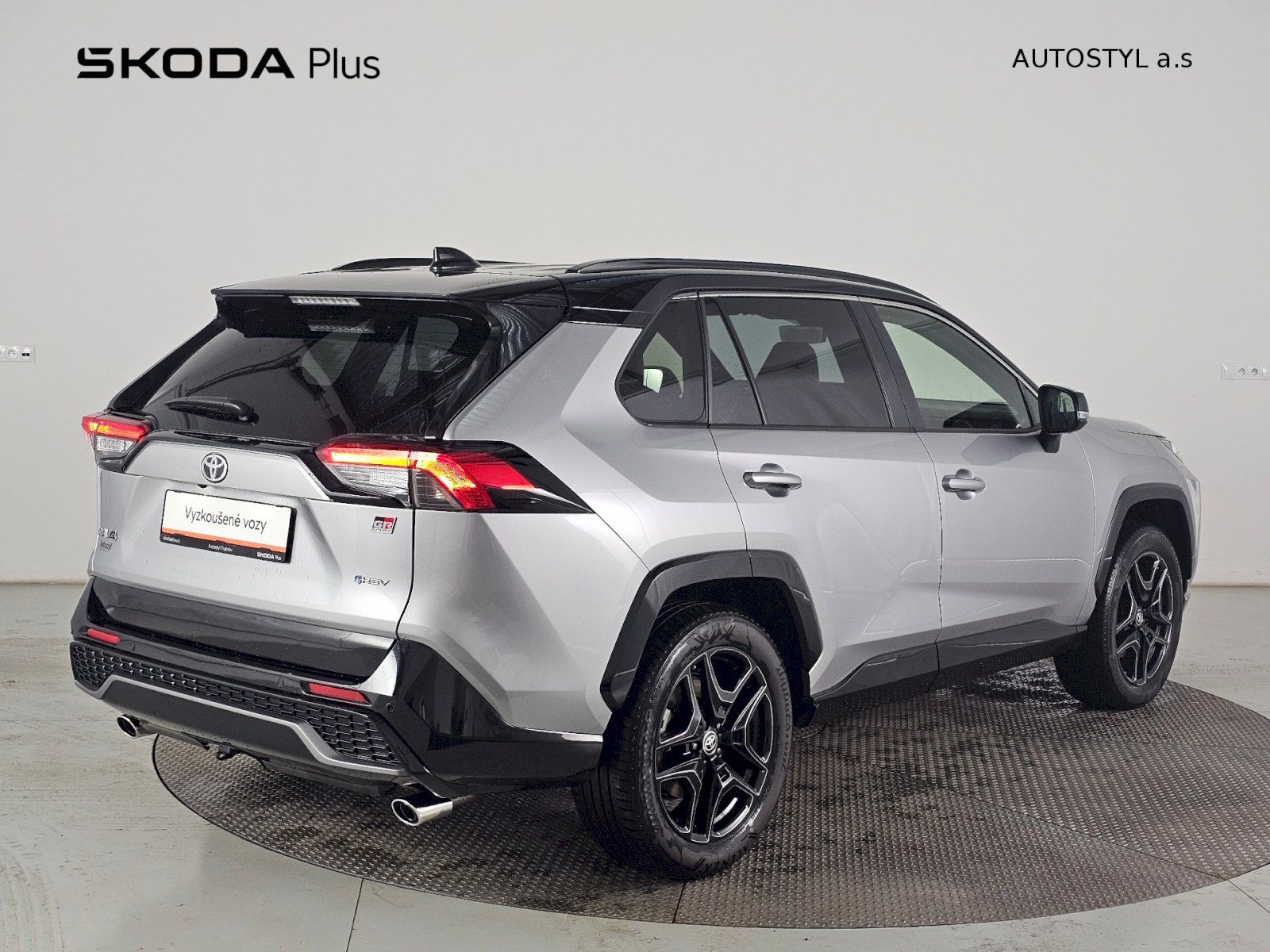 Toyota Rav4, 2.5HEV 222k 4X4 GR SPORT - fotka 2