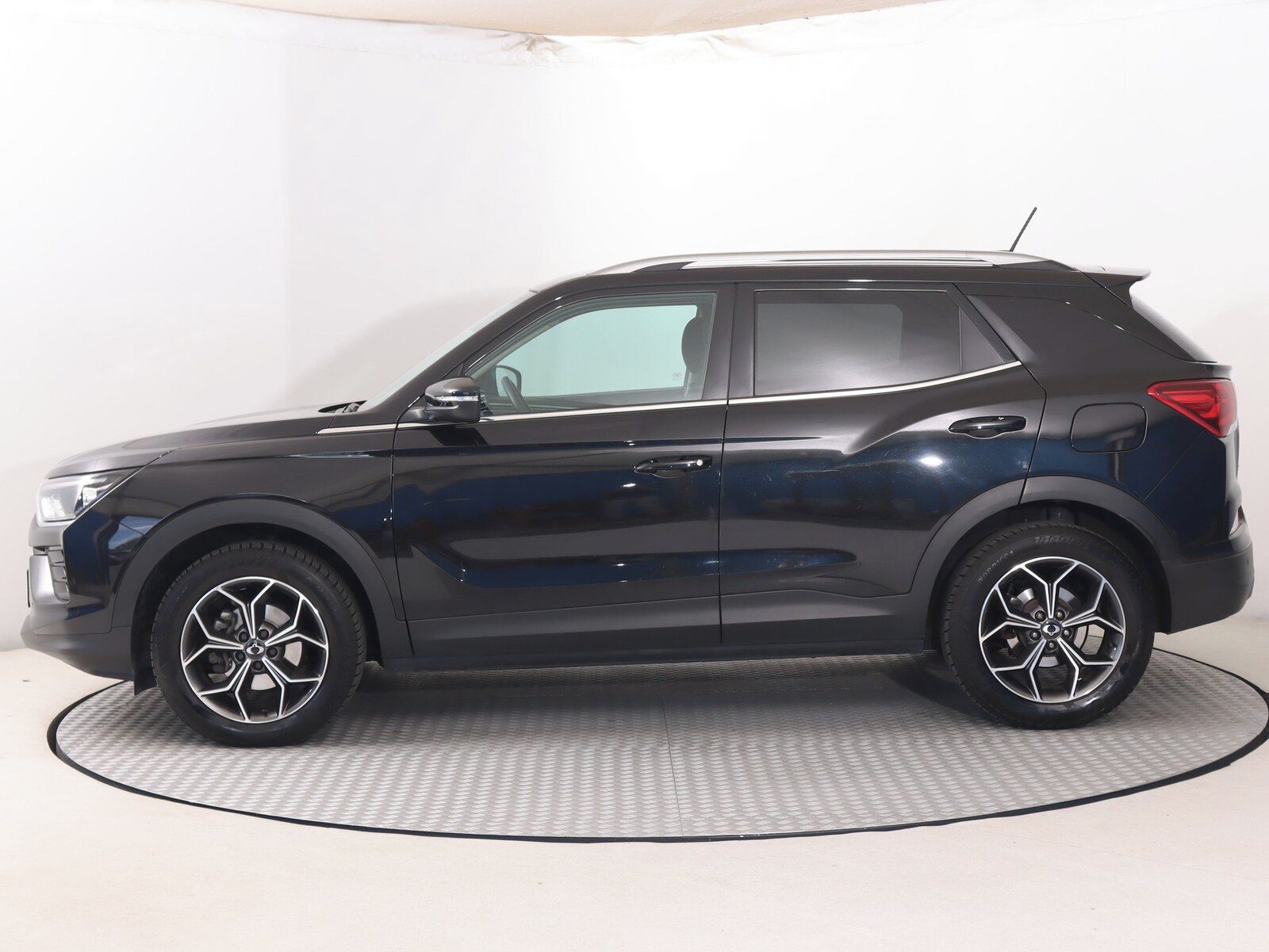 SsangYong Korando, 1.5 T-GDI, Style Plus, Automat - fotka 3