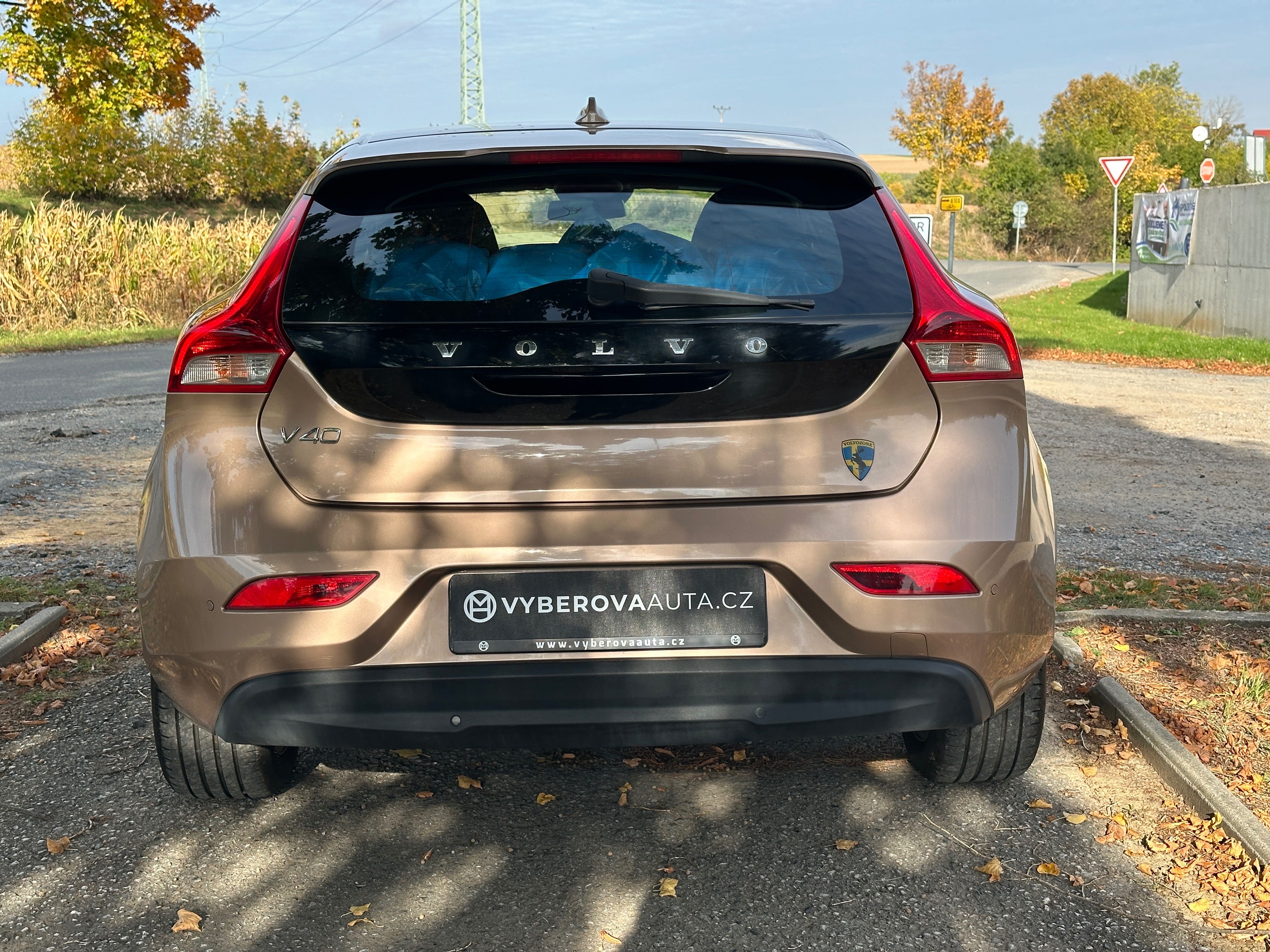 Volvo V40, 1.6D2 84kW/Manuál/Xenon/Senzor - fotka 6