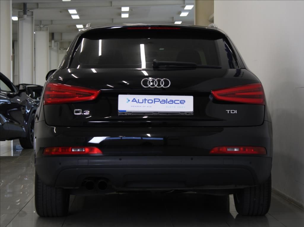 Audi Q3, 2,0 TDI 103kW MT 2xSady kol ČR - fotka 4