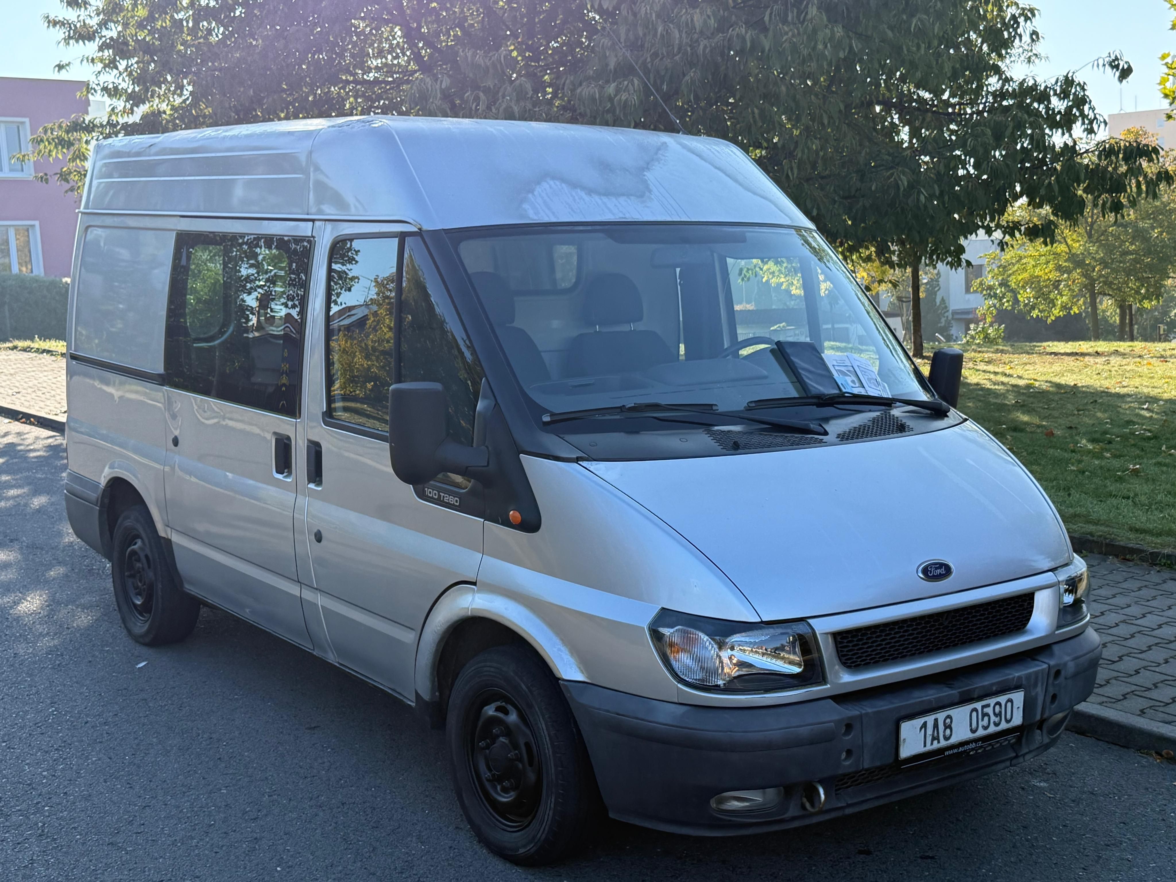 Ford Transit, 2.0tddi 74kw.6mistný 176tis.km - fotka 5