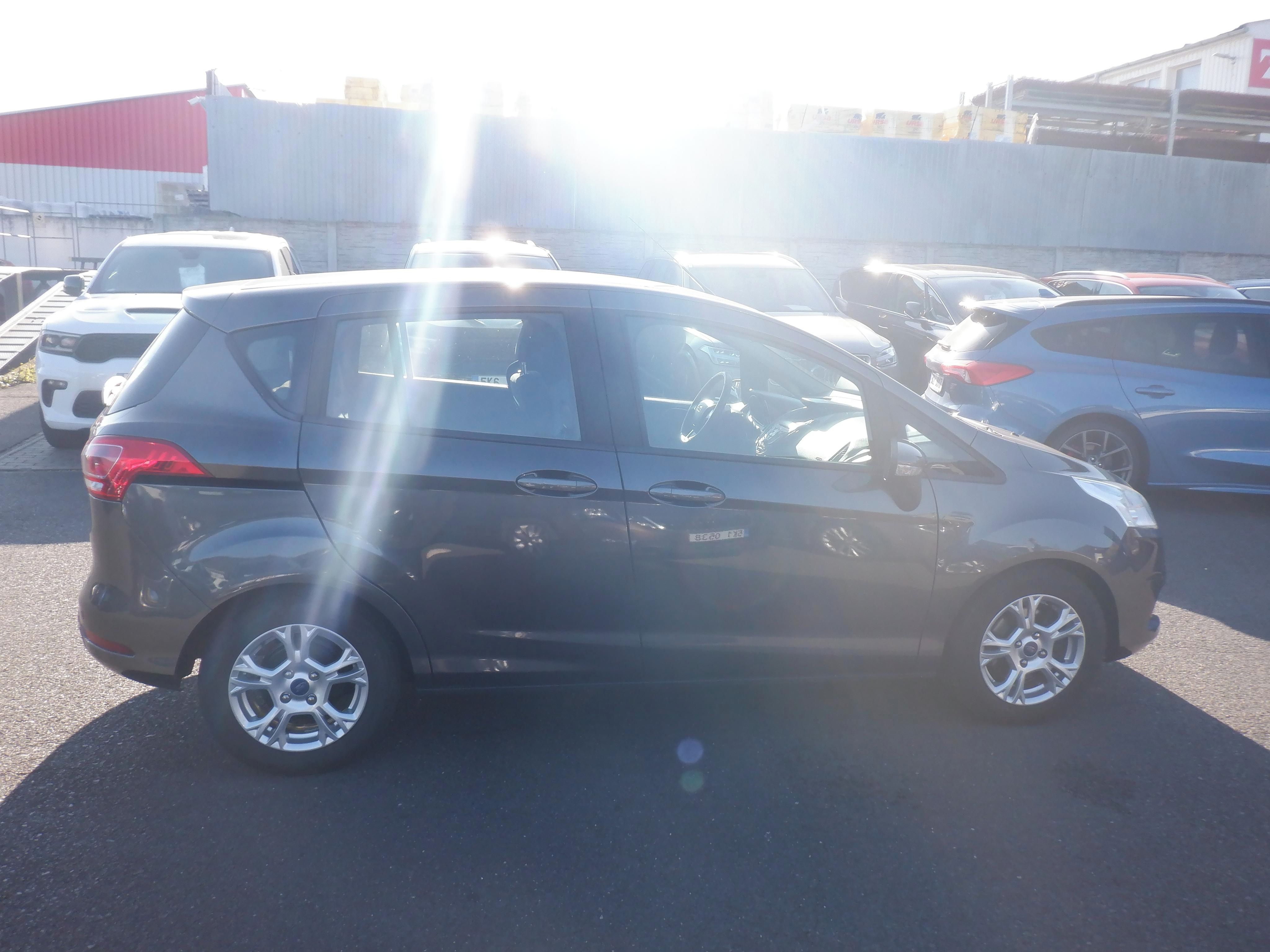 Ford B-MAX, 1.0 EcoBoost 74kW,1.majitel - fotka 4