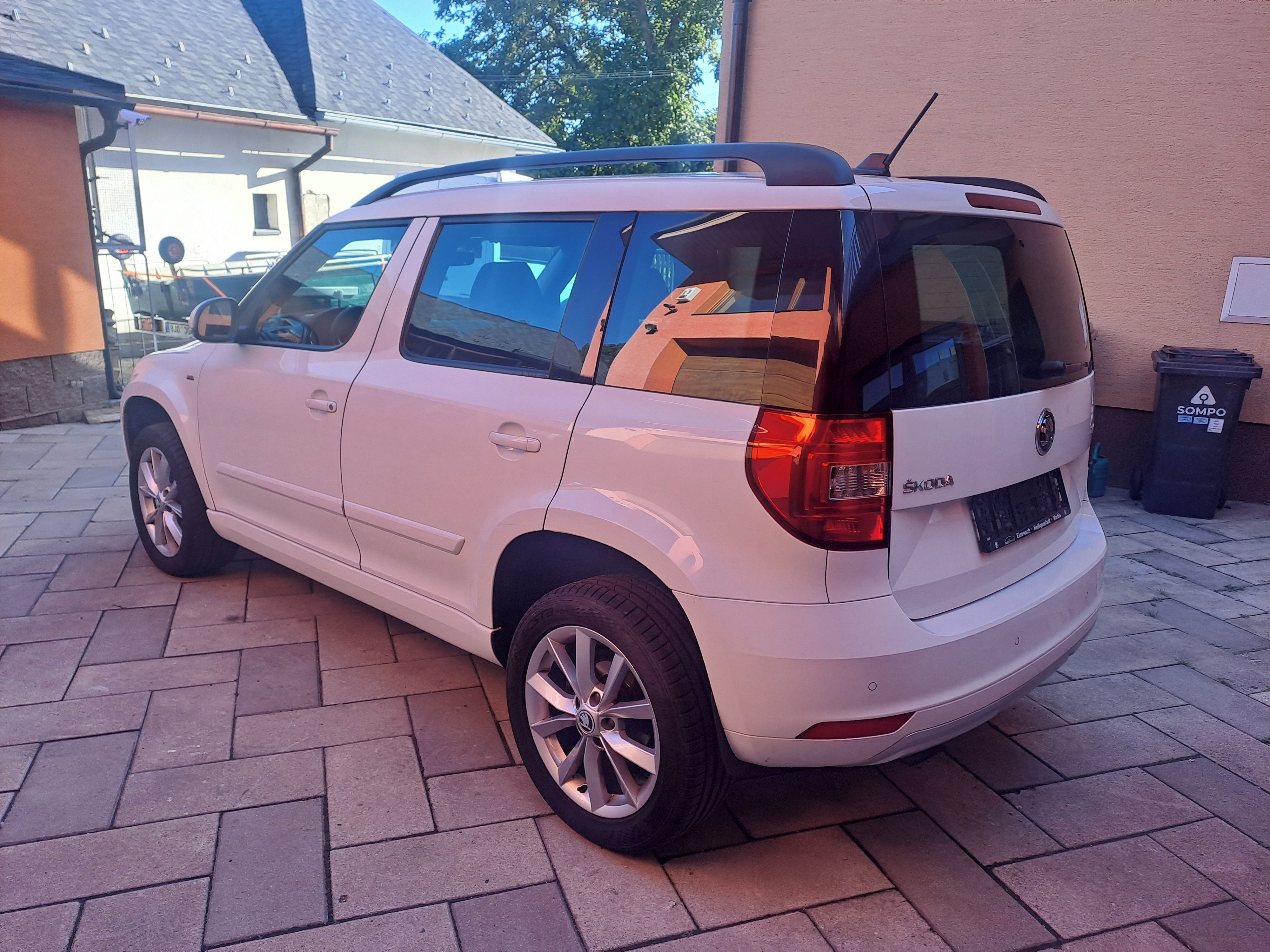 Škoda Yeti, 1,2 TSI 81KW (řemen) TOP STAV - fotka 3