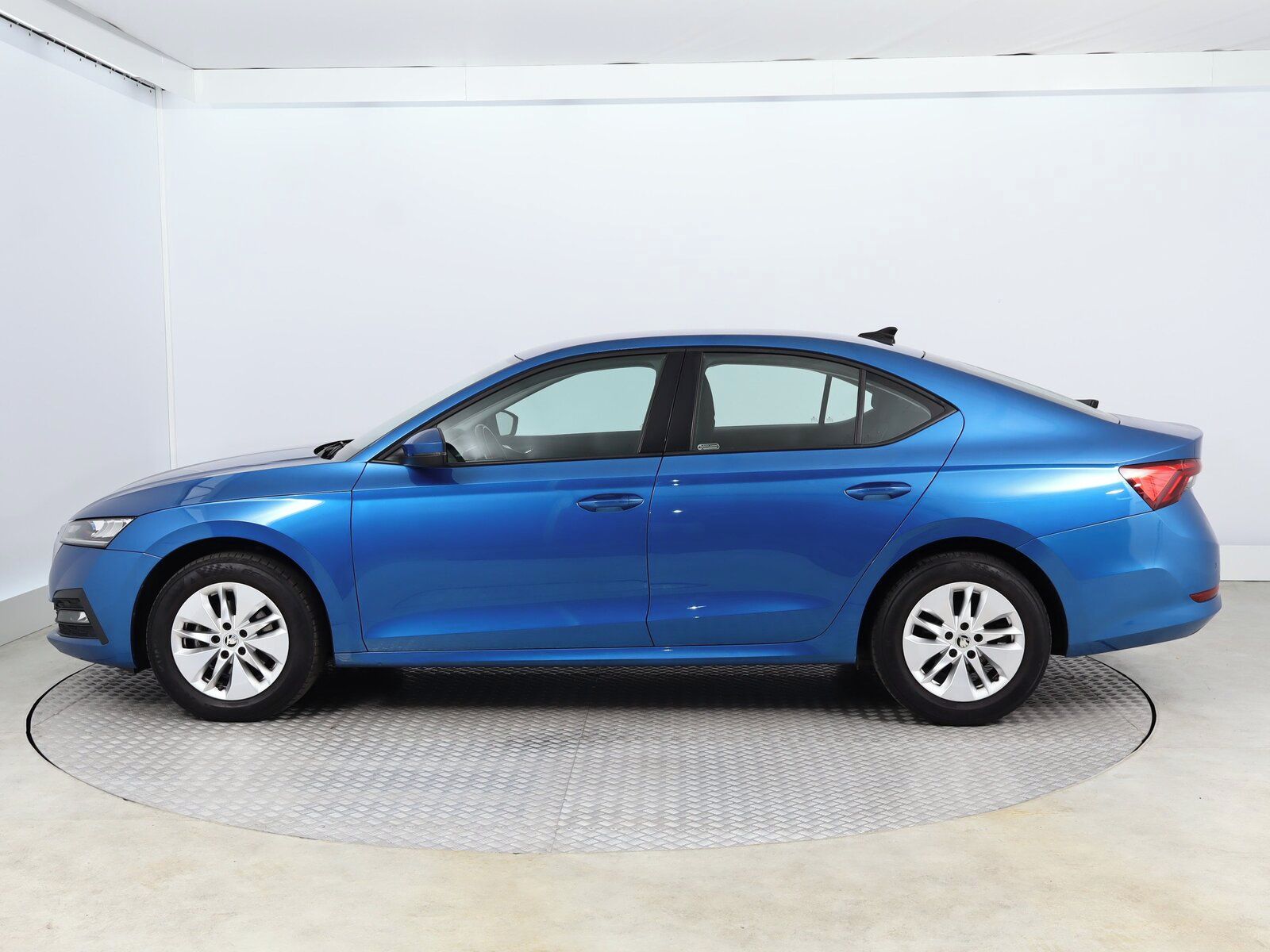 Škoda Octavia, 2.0 TDI, Ambition Plus, ČR - fotka 3