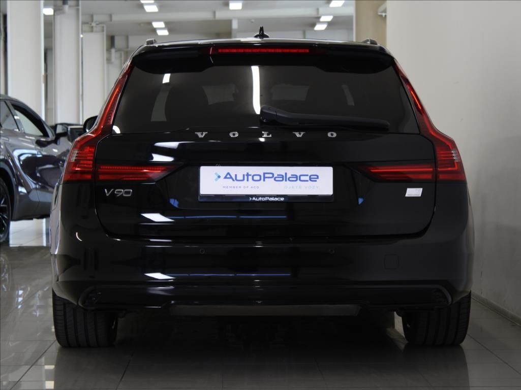 Volvo V90, 2,0 T8 AWD PLUS Dark 59tkm. - fotka 4