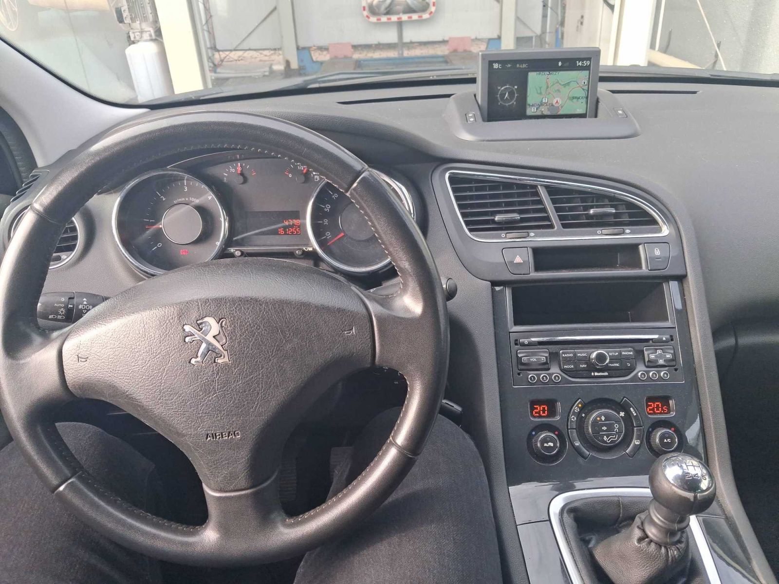 Peugeot 5008, 1.6 BlueHDi, 7 míst, Navi - fotka 3