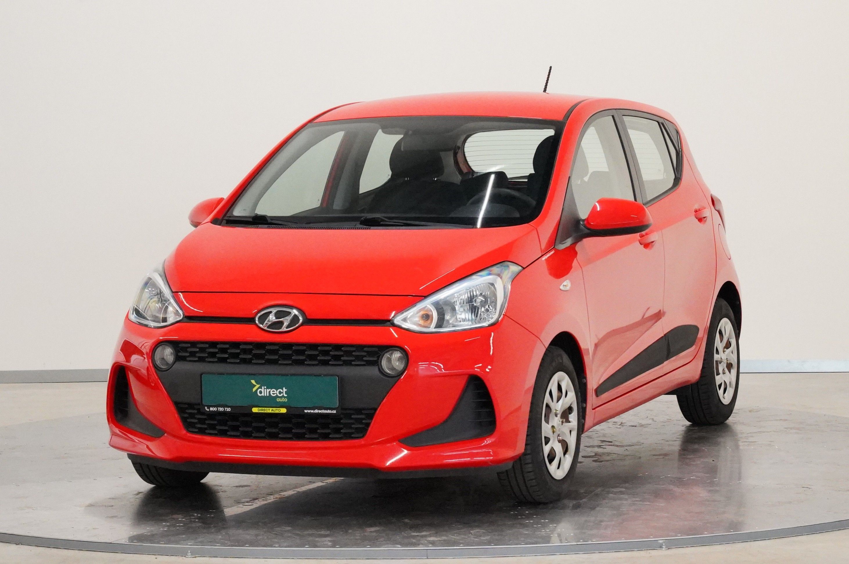 Hyundai i10, 1,0 MPi 49 kW