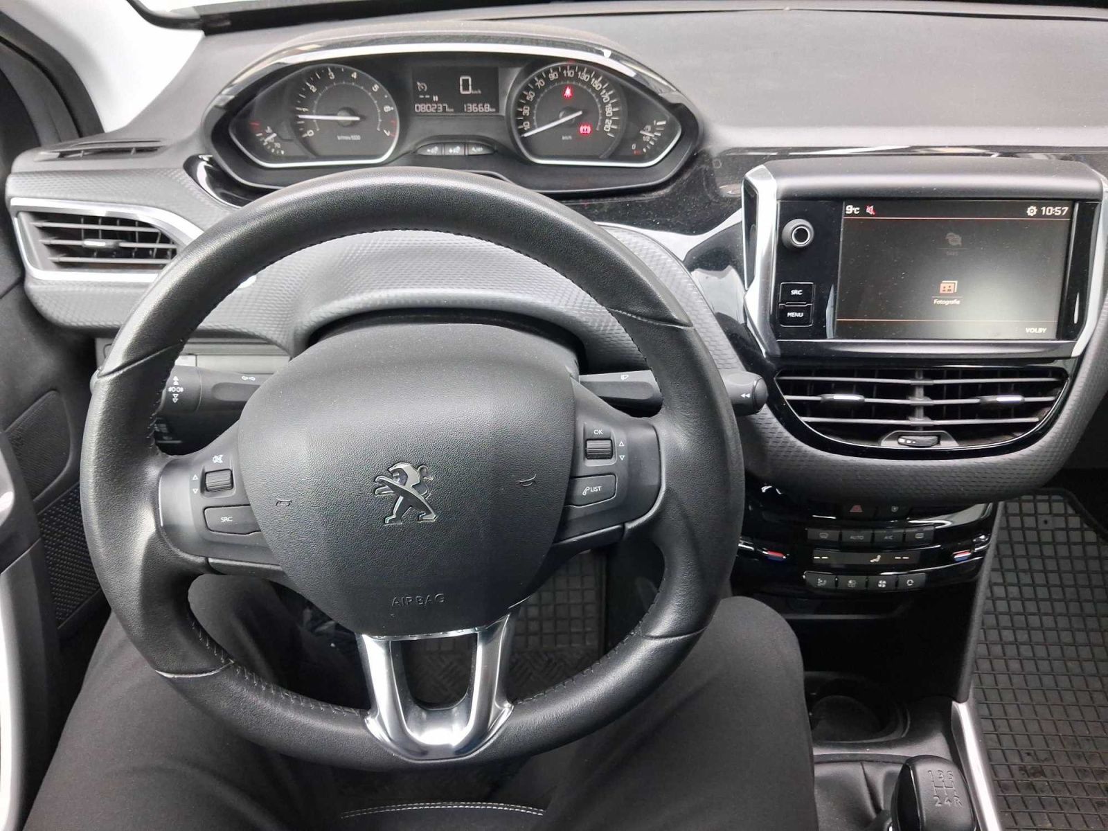 Peugeot 2008, 1.2 PureTech, Serv.kniha - fotka 3