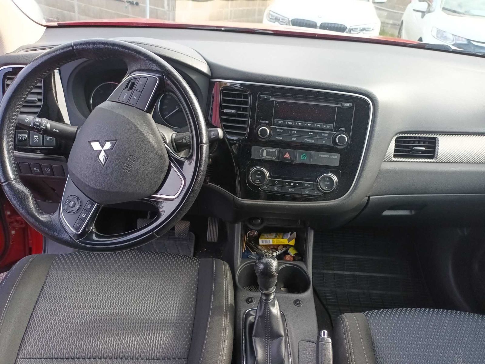 Mitsubishi Outlander, 2.2 DI-D, 4X4, ČR,1.maj - fotka 3