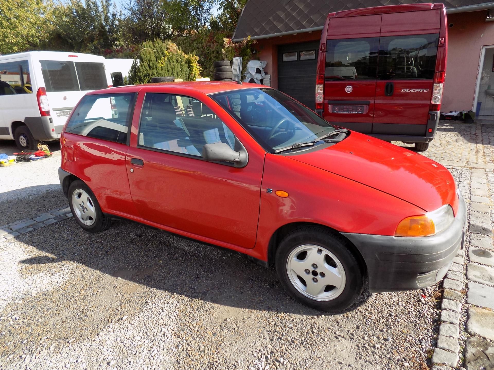 Fiat Punto, 1,2I 54 KWSX CENTRÁL, KLIMA - fotka 5