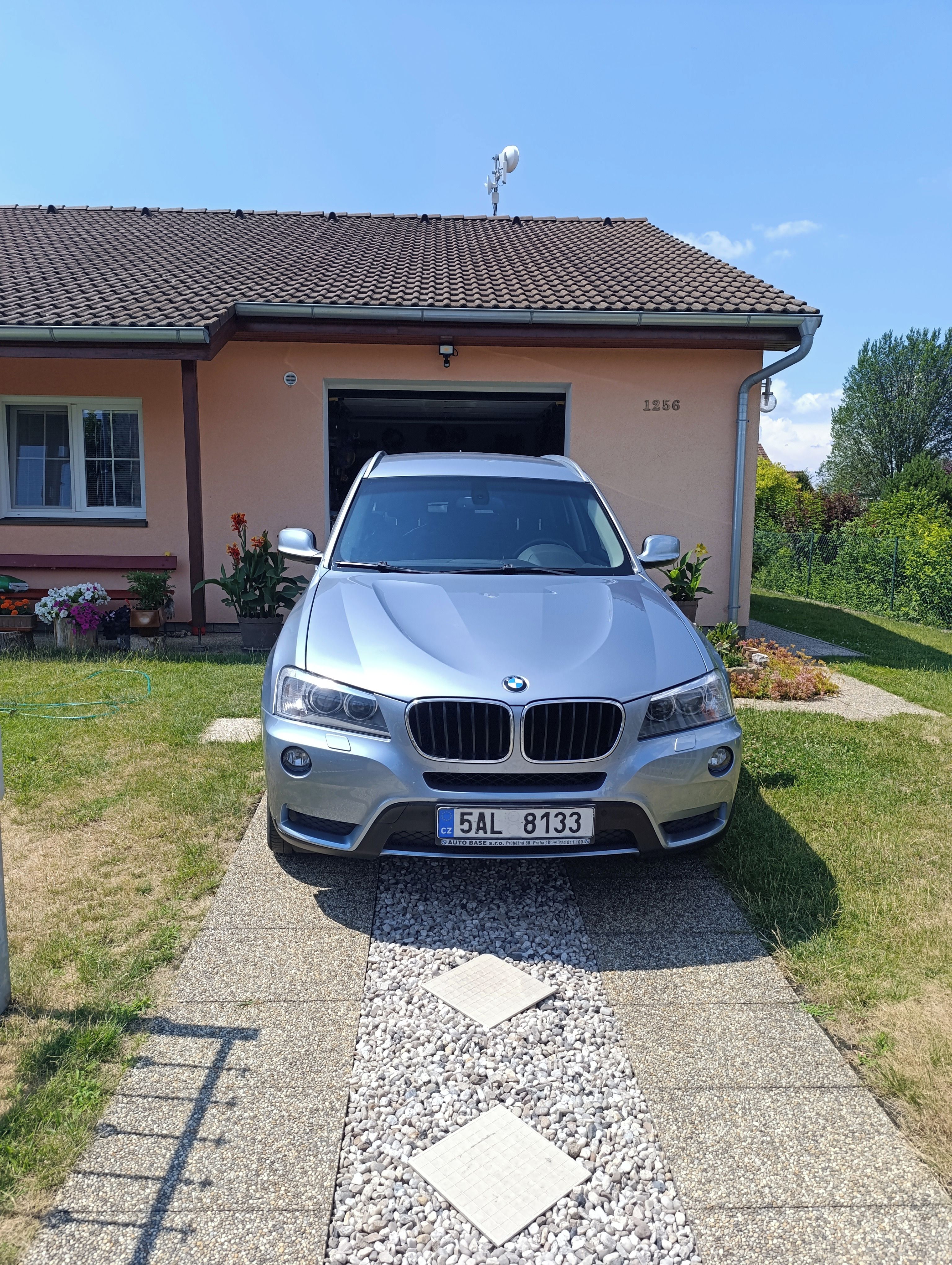 BMW X3, BMW X3 F25 2L 135kw xDrive 4x4 - fotka 2