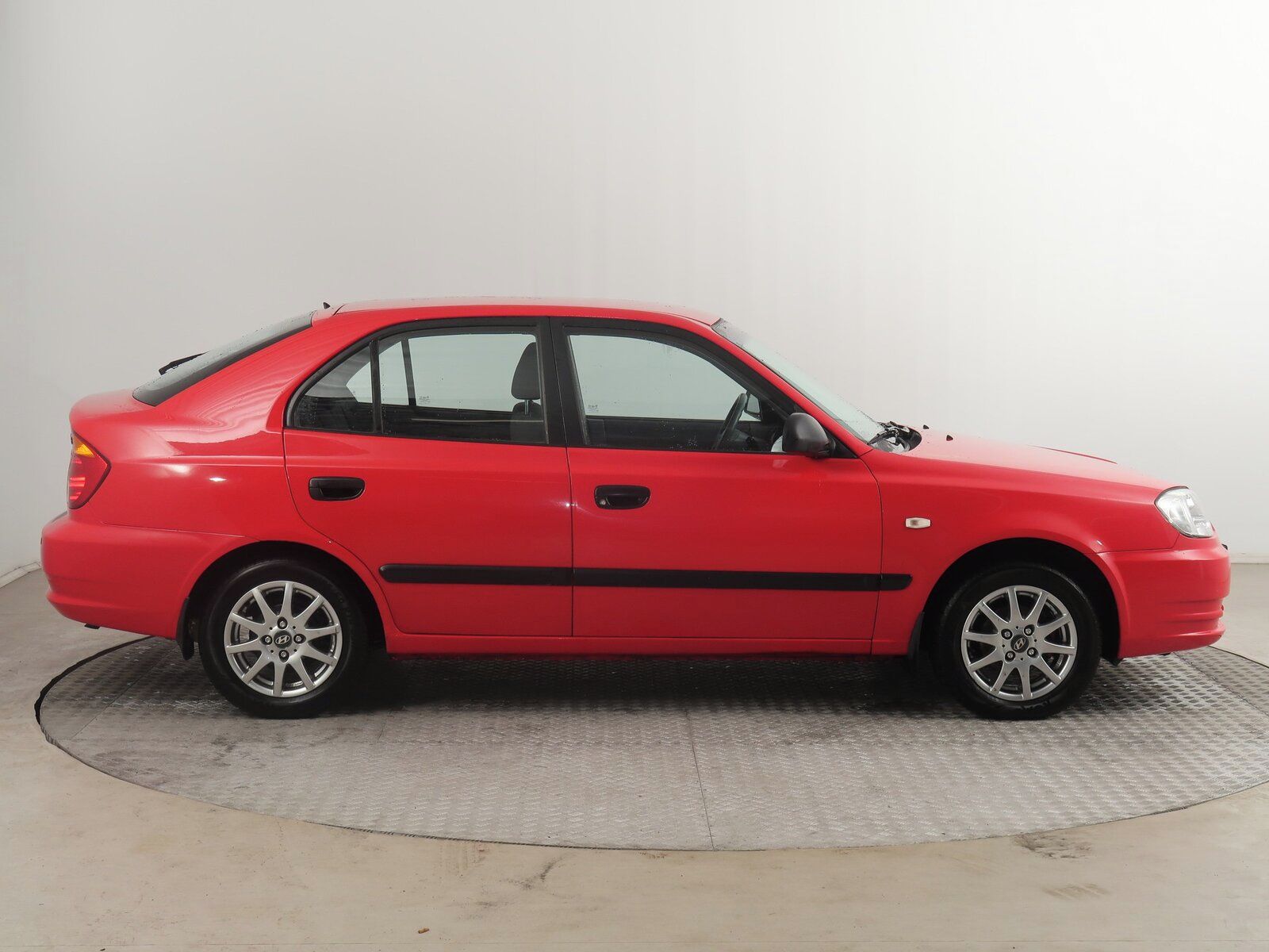 Hyundai Accent, 1.3, Klima, zamluveno - fotka 6
