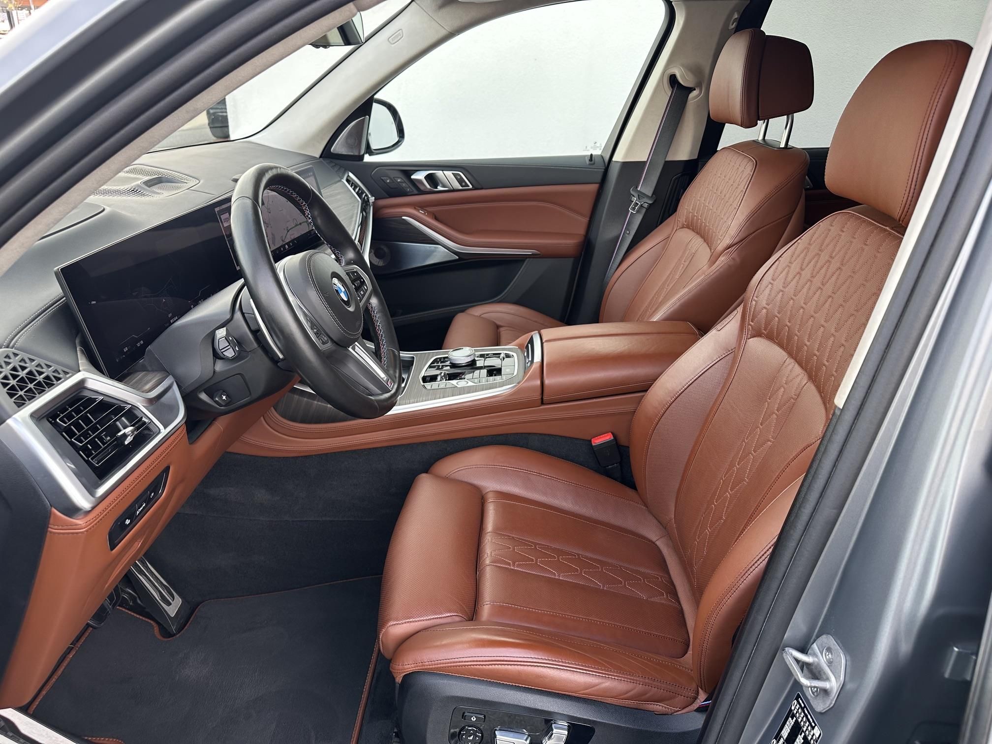 BMW X7, X7 M60i xDrive - fotka 6