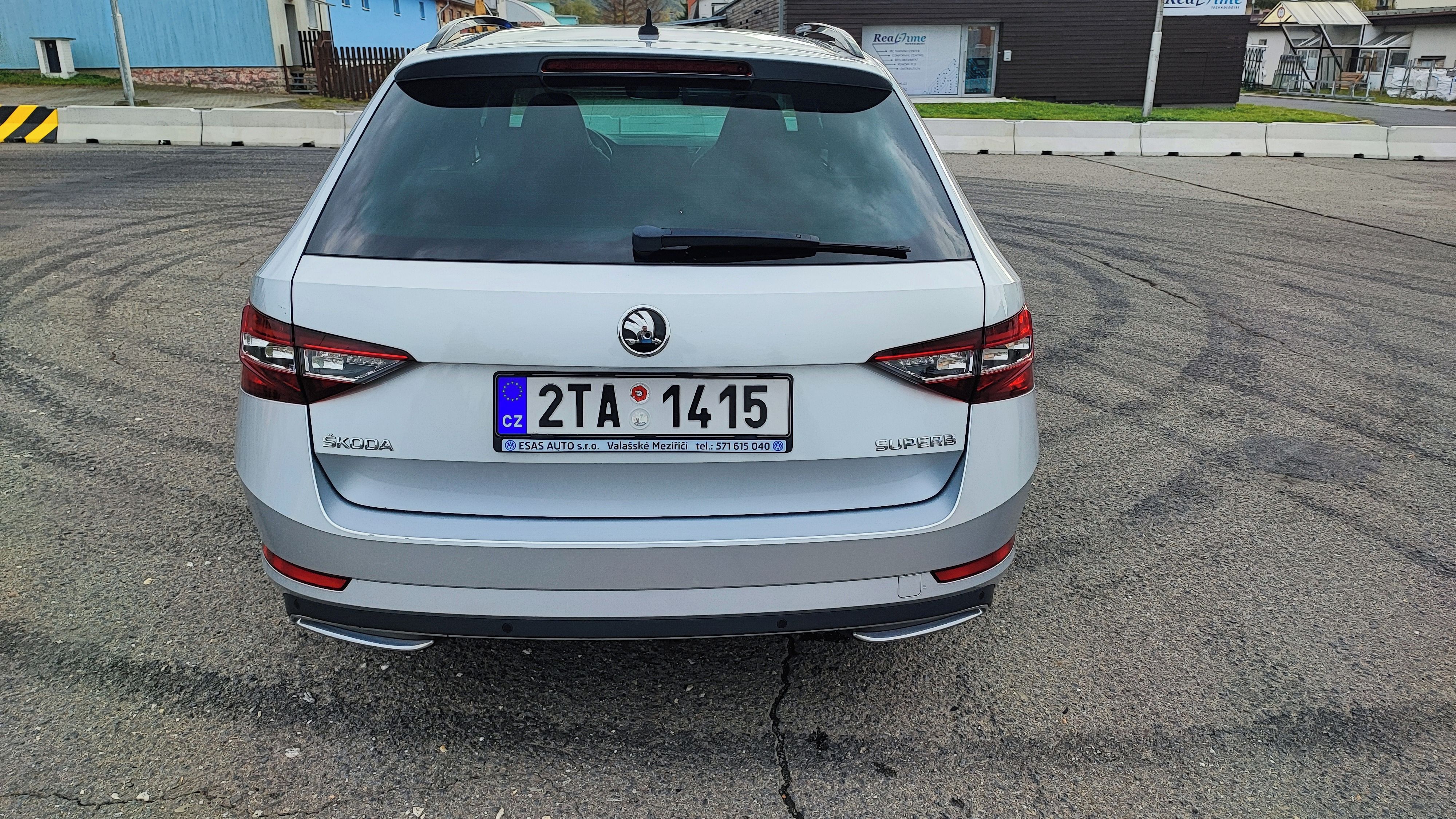 Škoda Superb, Škoda Superb III Combi 2.0 TDI - fotka 6