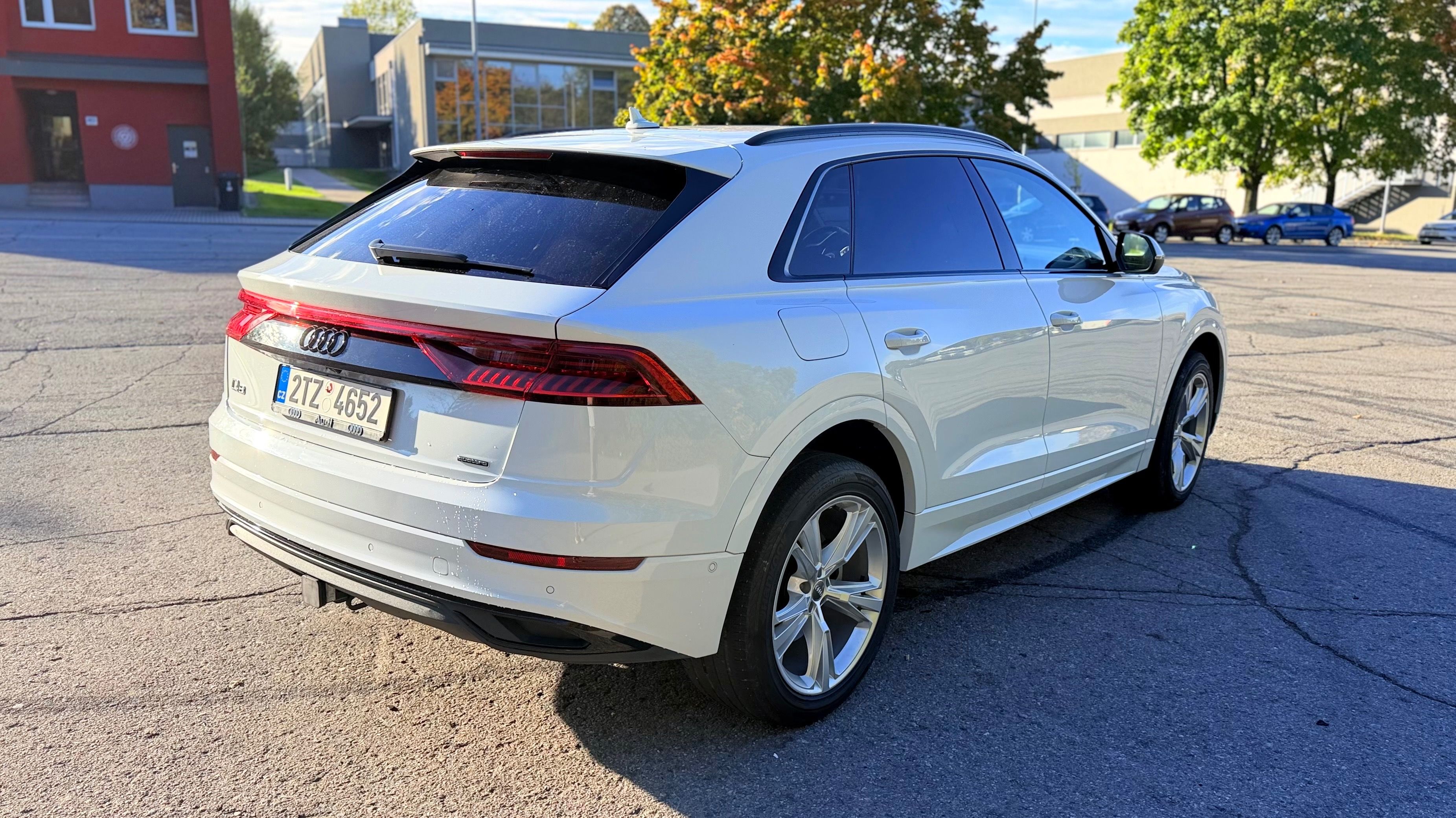 Audi Q8, 55 tfsi, TOP výbava - fotka 4