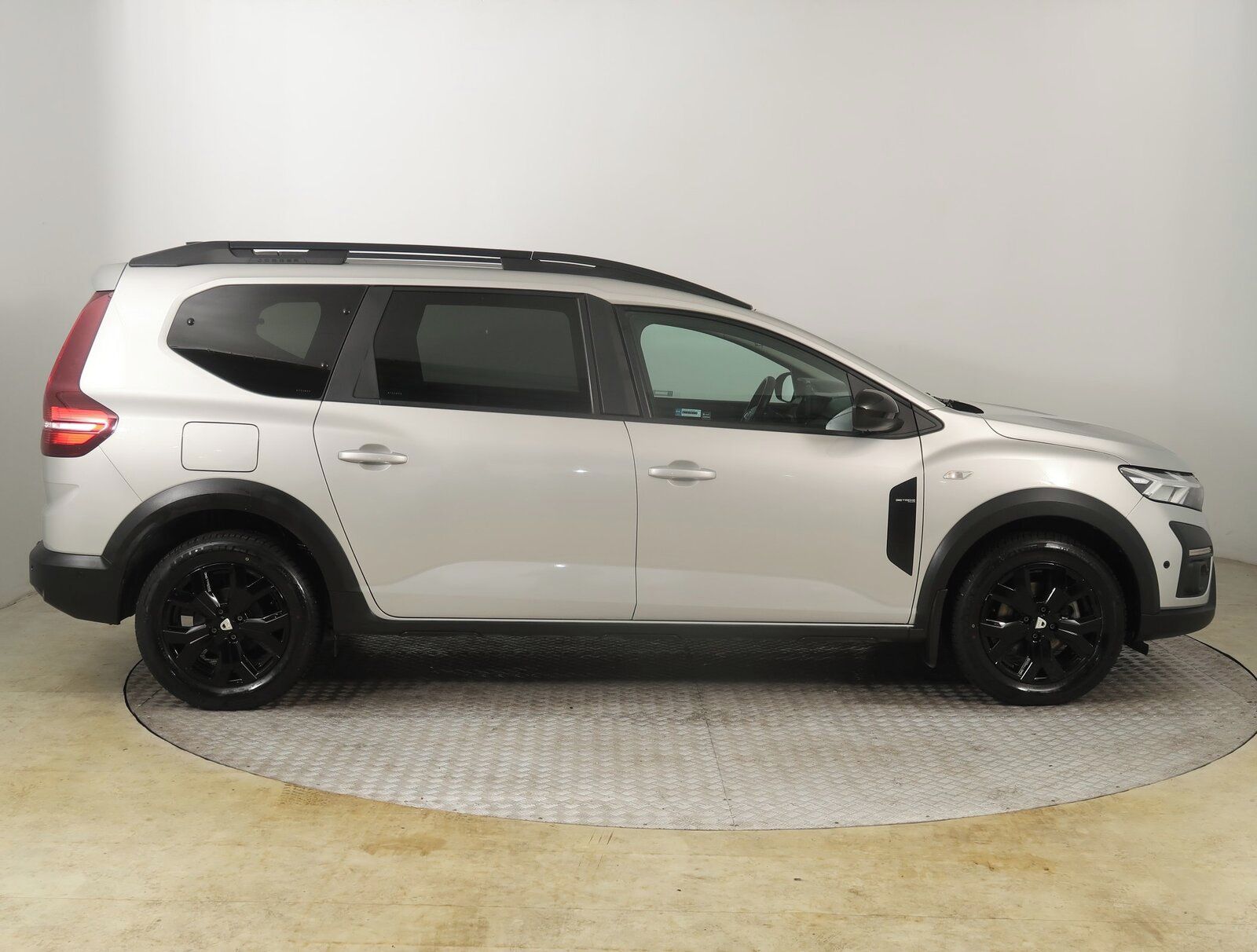 Dacia Jogger, 1.0 TCe, 7 míst, Navi - fotka 6