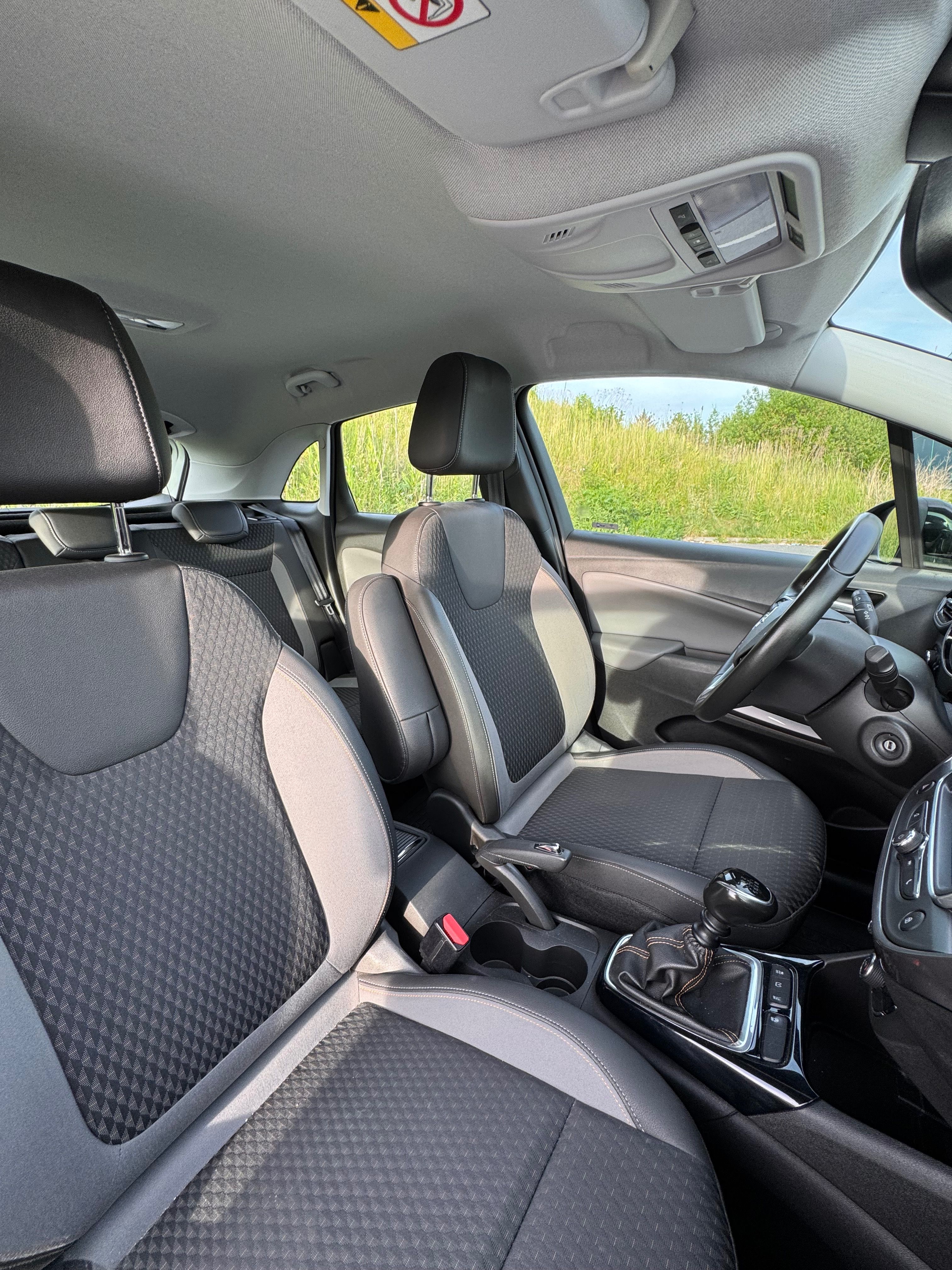 Opel Crossland X, 1.2 turbo 96 - fotka 4