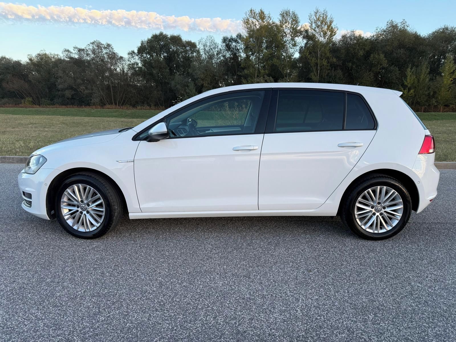 Volkswagen Golf, VII, 1.4 TSI, výbava CUP - fotka 3