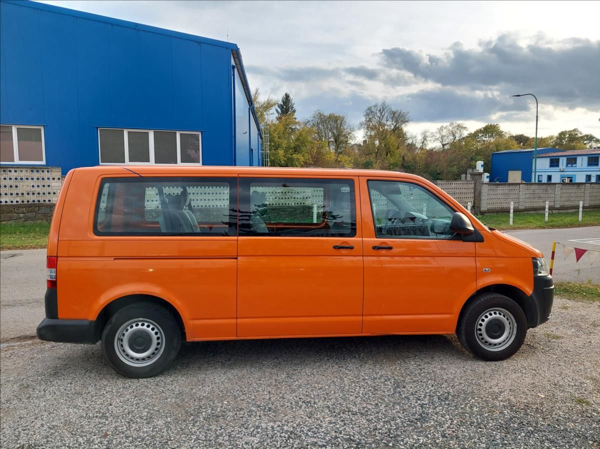 Volkswagen Transporter, 2,0 TDI 103 kW Long 9 míst - fotka 4