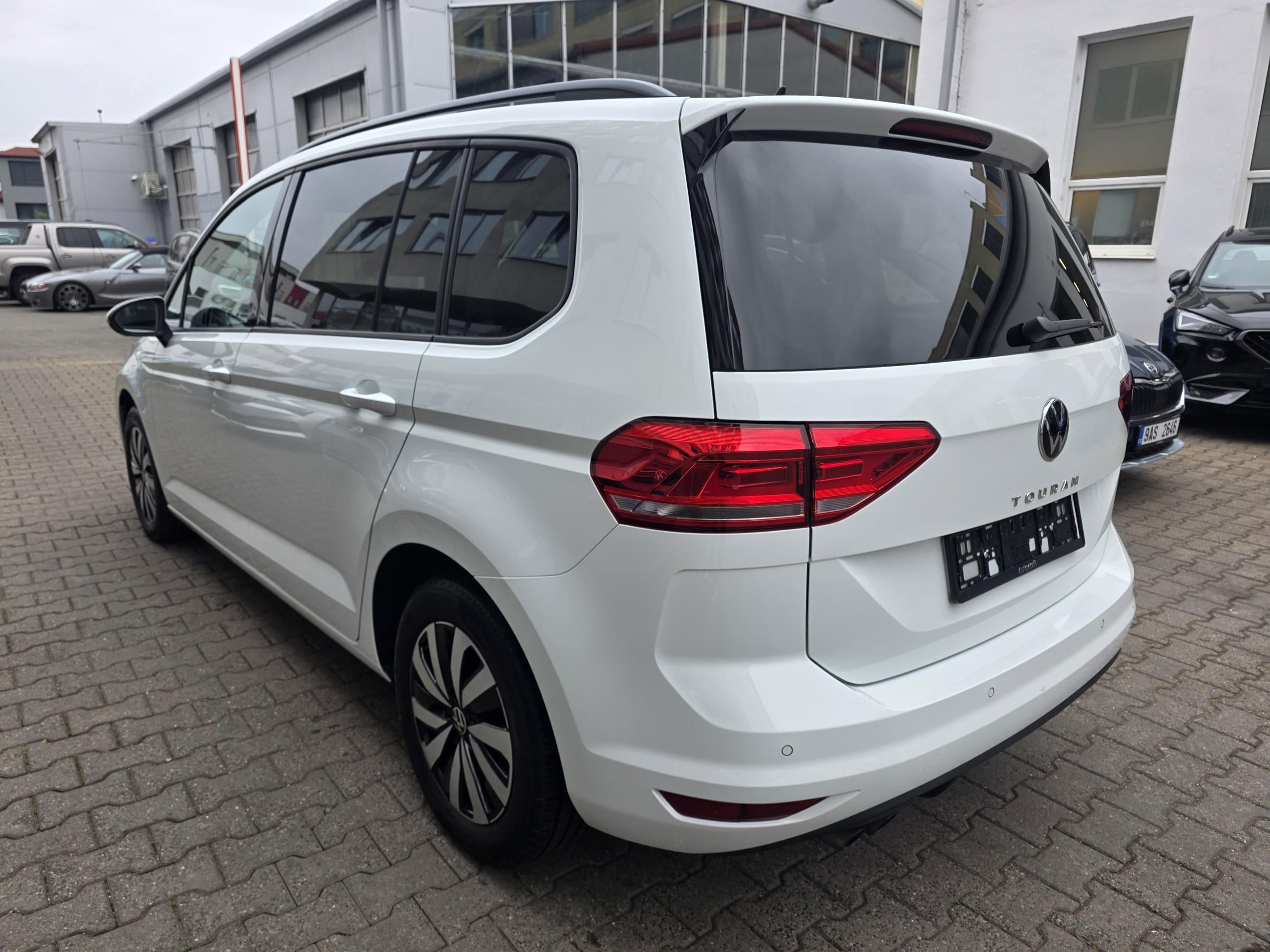 Volkswagen Touran, 2.0 TDI 110kW DSG / Tažné - fotka 4