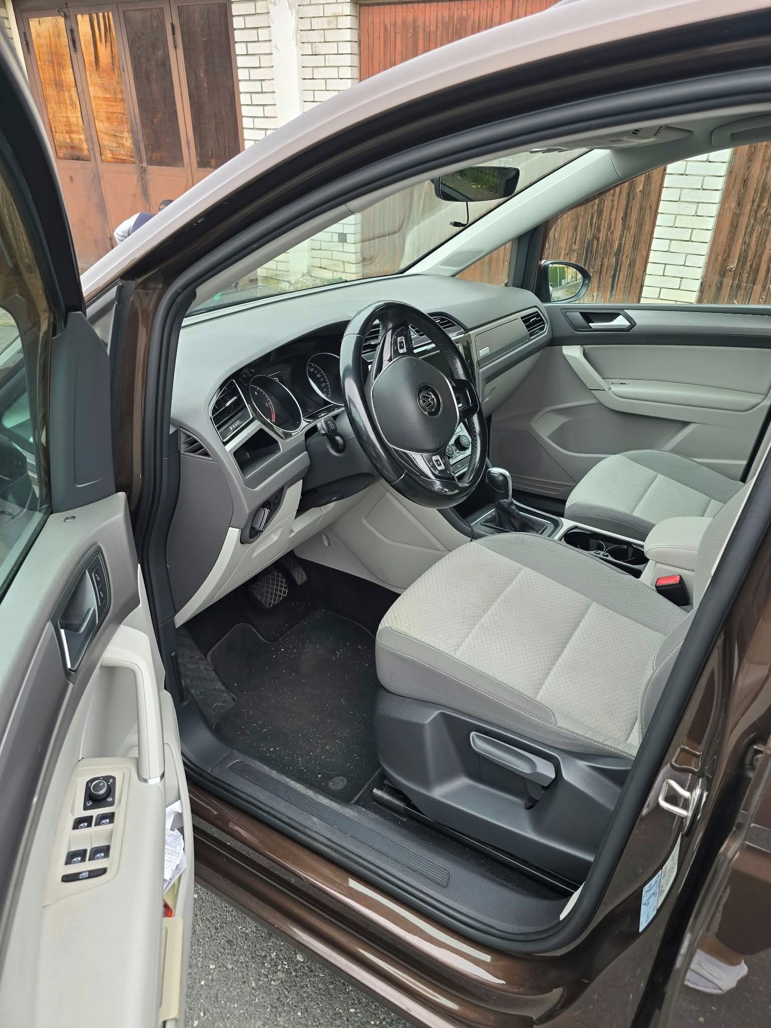 Volkswagen Touran, Touran 1.6 TDI, 7 míst - fotka 6