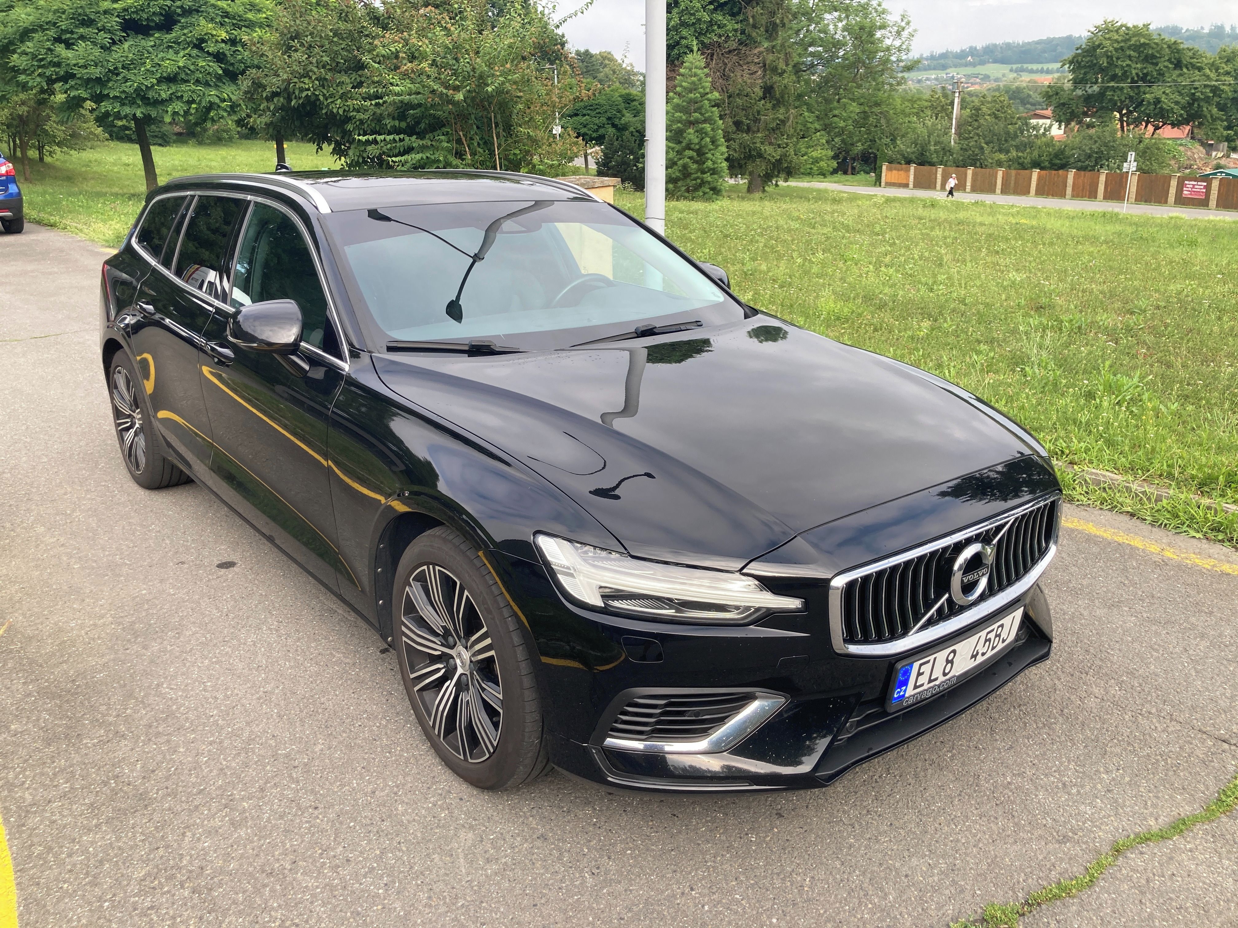Volvo V60, T8 Twin Engine Inscription - fotka 2