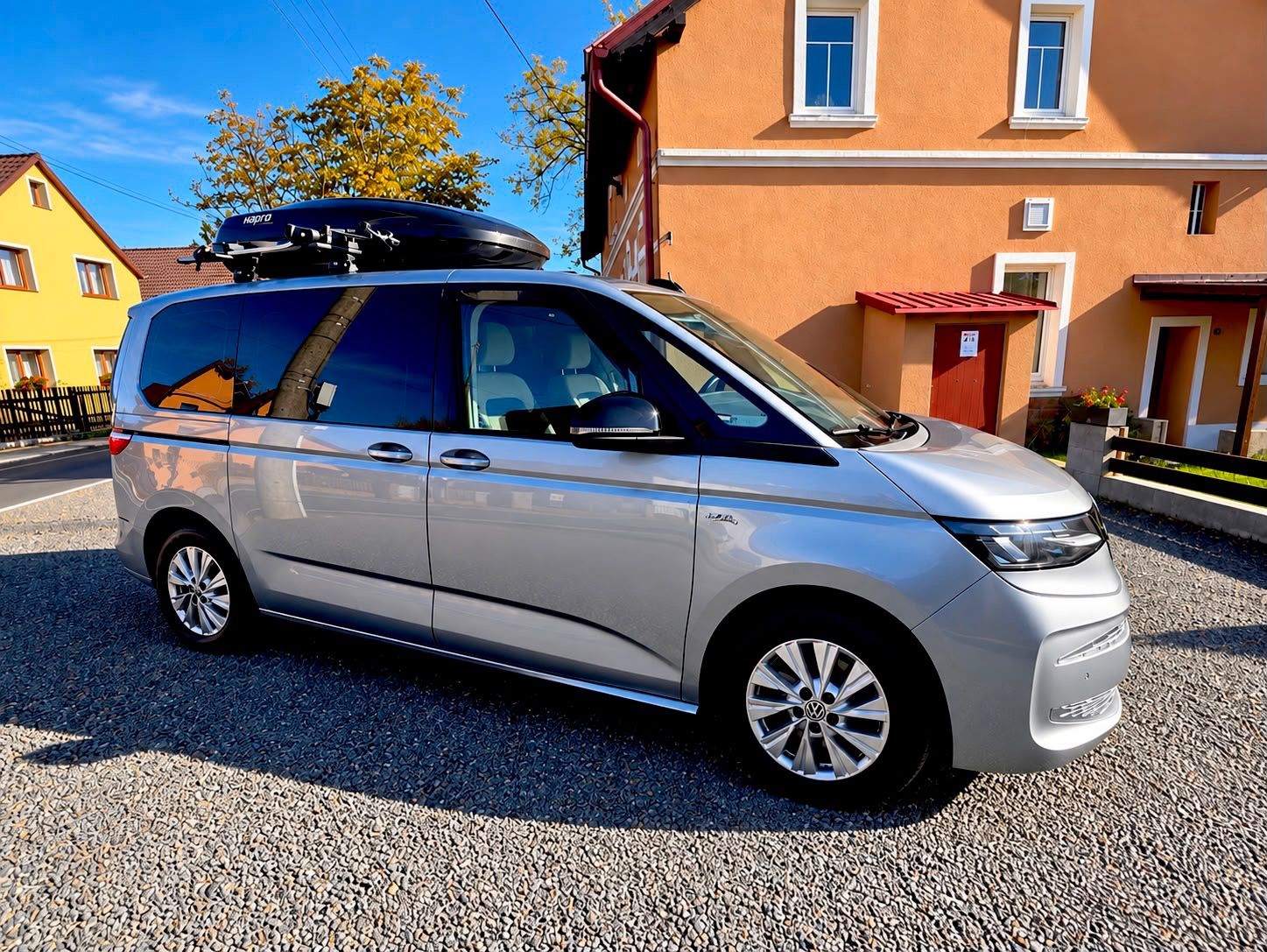 Volkswagen Multivan, T7, 2.0 TSi, ZÁRUKA, 1.MAJITEL - fotka 2