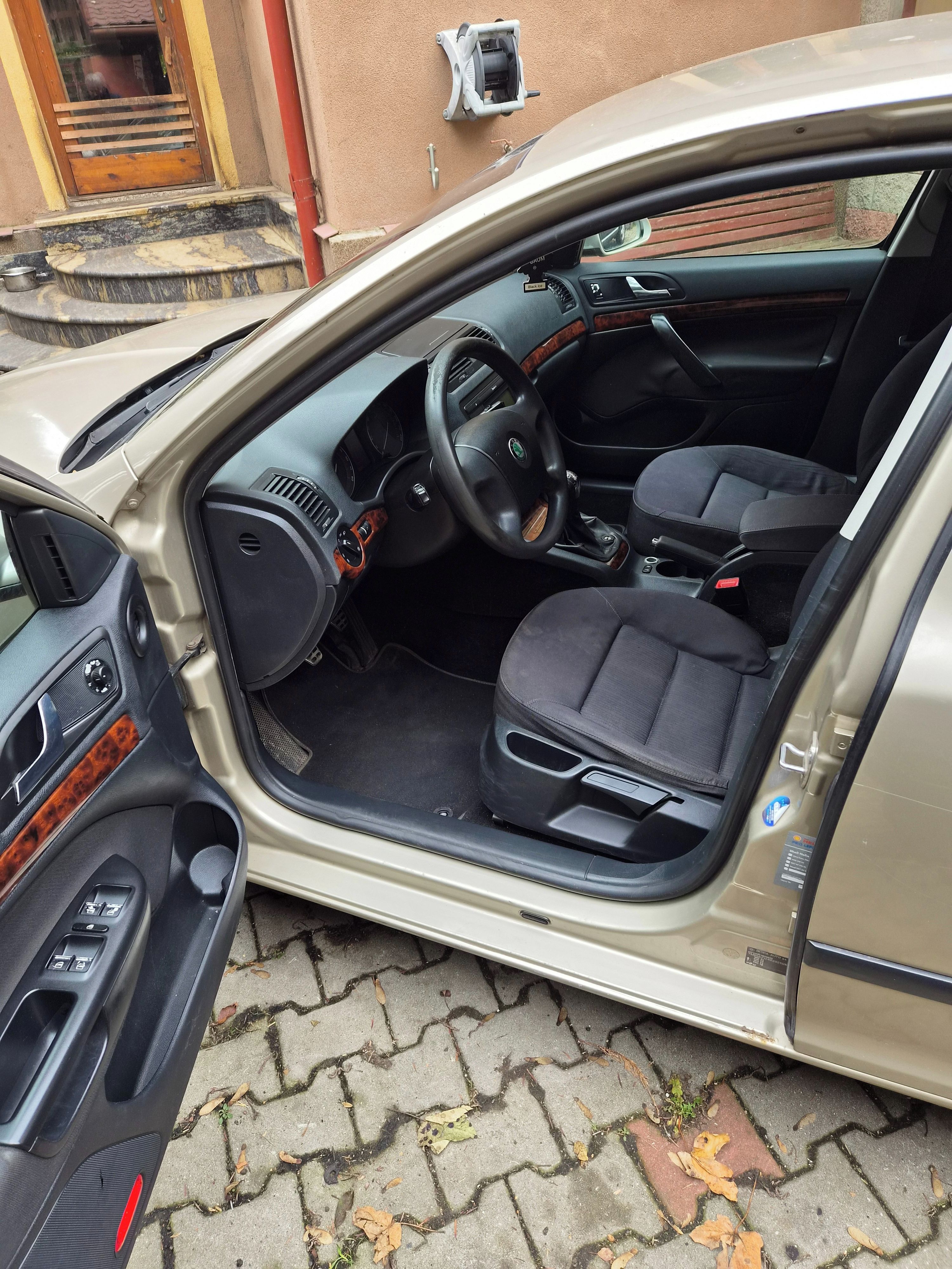 Škoda Octavia, Po servisu, nové rozvody - fotka 5