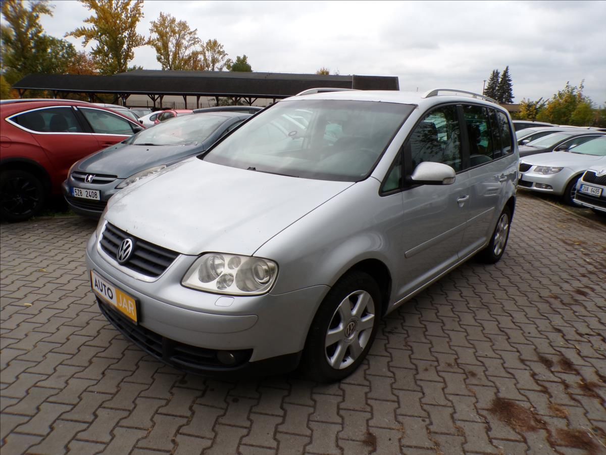 Volkswagen Touran, 2,0 TDI-103KW  DSG,XENONY - fotka 2