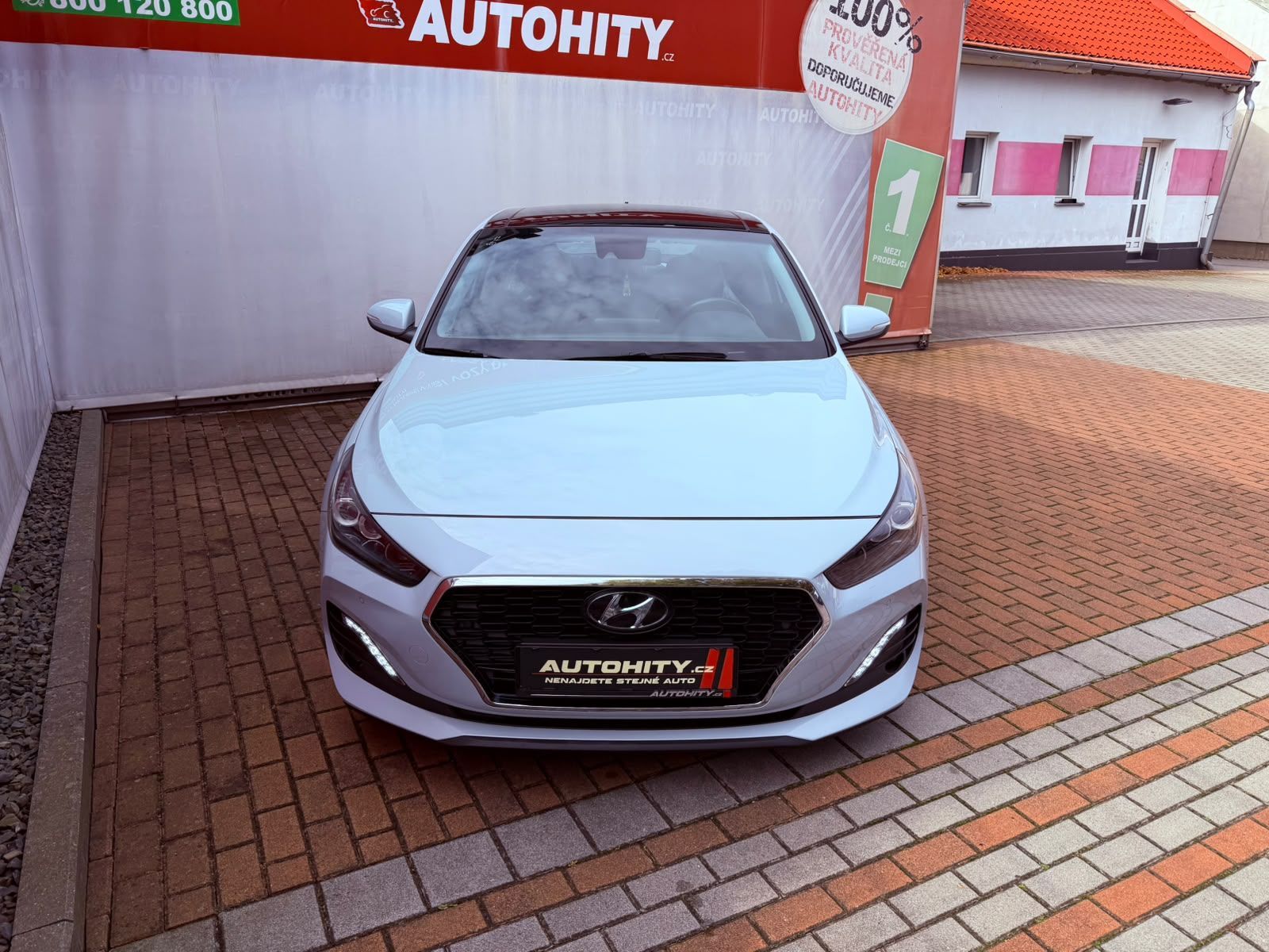 Hyundai i30, 1.4 T-GDi Premium Aut - fotka 2