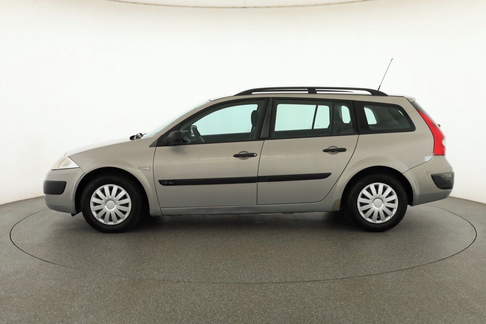 Renault Mégane, 1.6 16V , po STK, Klima - fotka 3