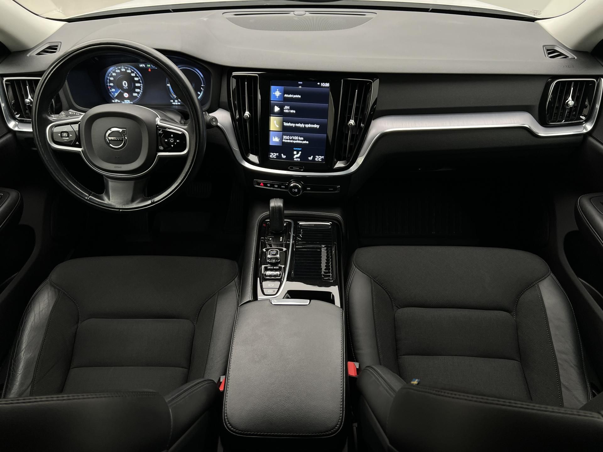 Volvo V60, T6 MOMENTUM TWIN ENGINE AUT - fotka 2