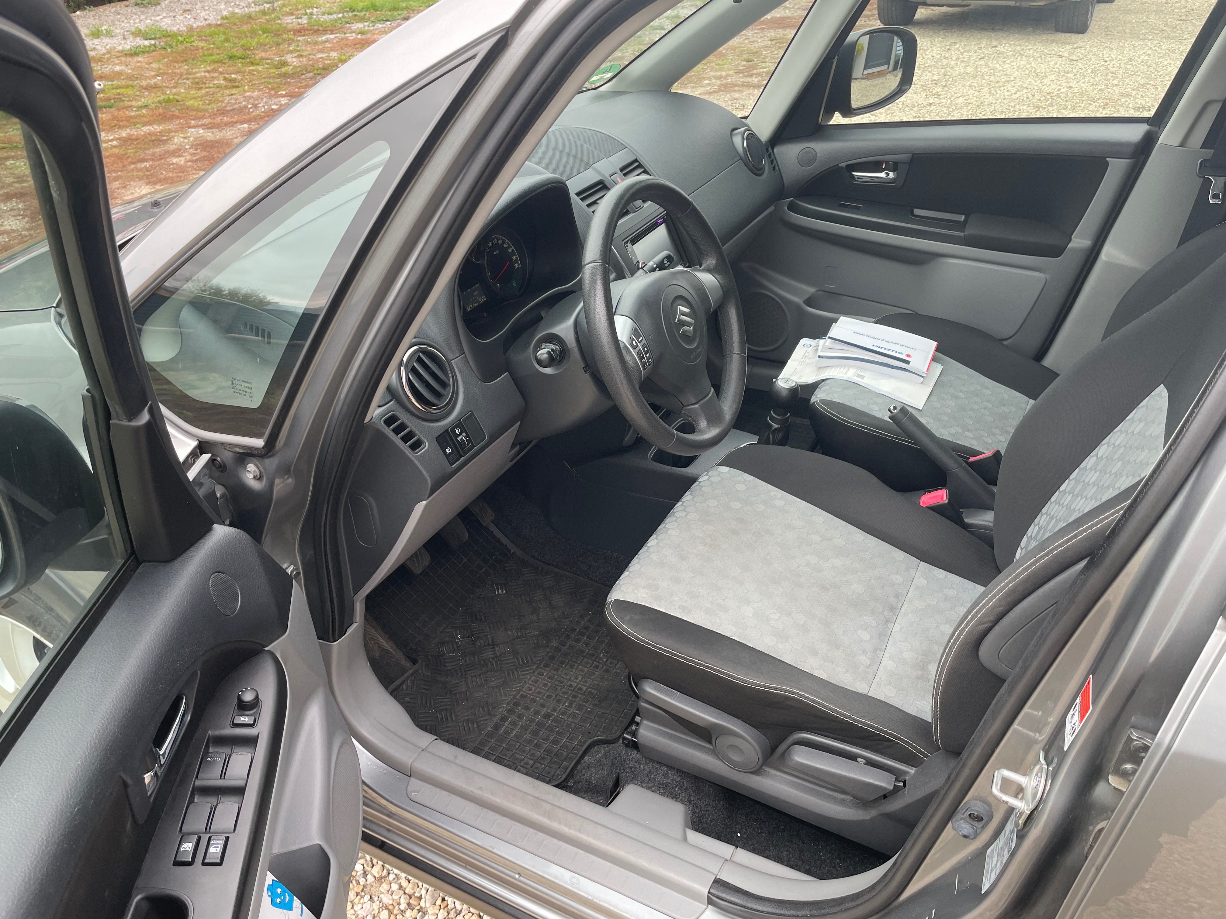 Suzuki SX4, 1,6 4X4 STYLE 52TKM - fotka 5