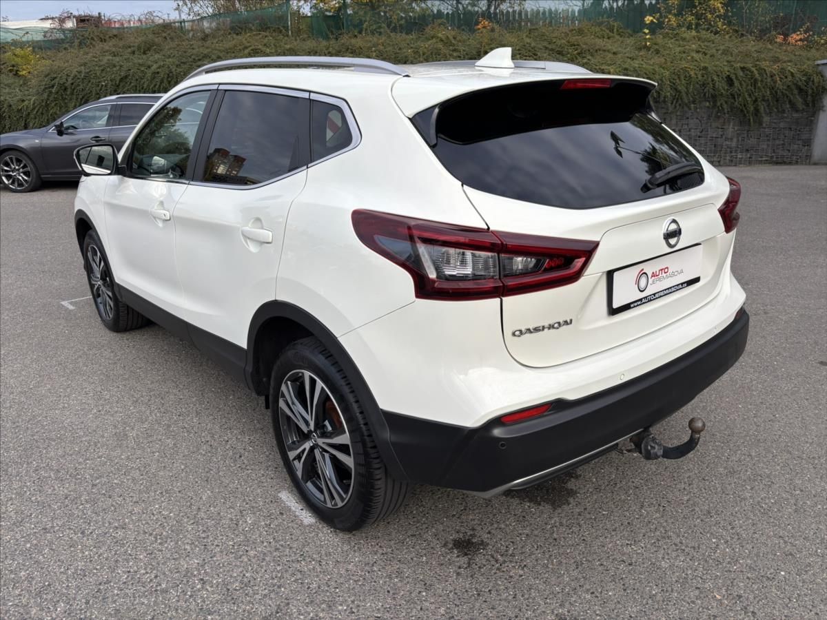 Nissan Qashqai, 1,3 DIG-T Tekna PANORAMA TAŽNÉ - fotka 3