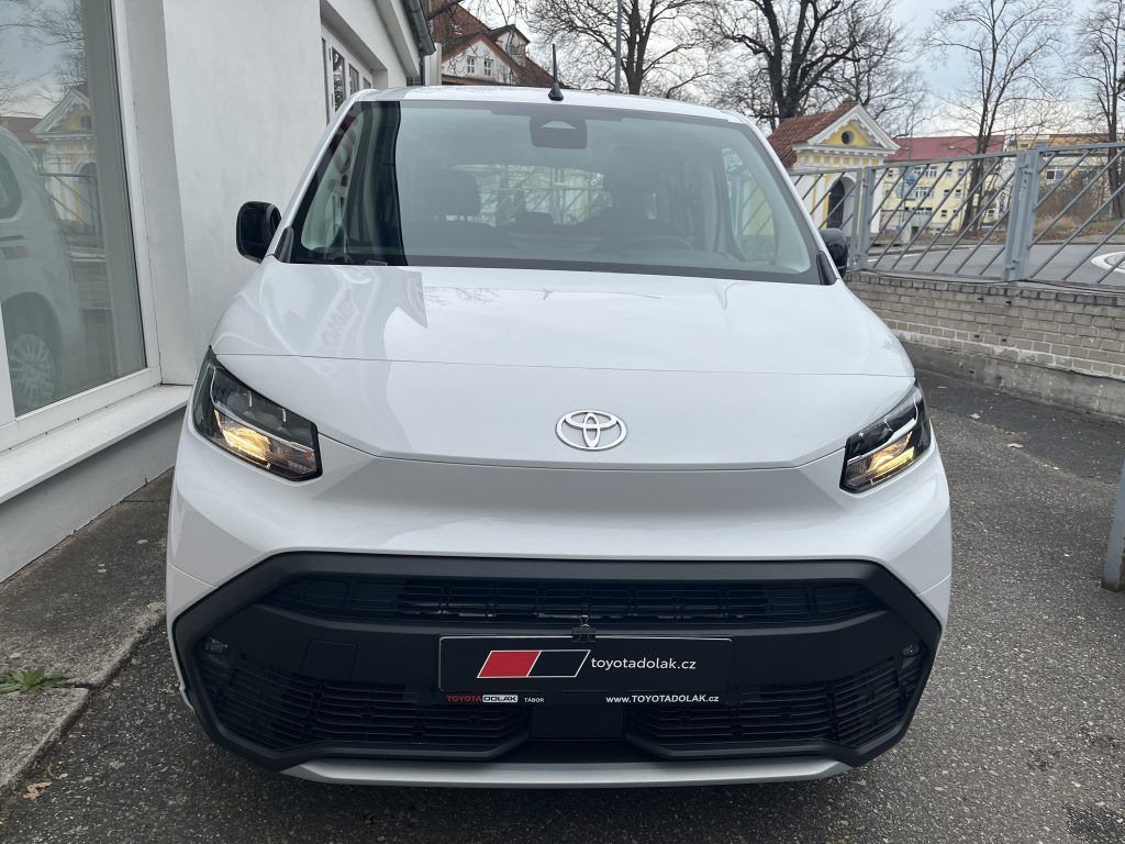 Toyota Proace City Verso, 1.5 D 100 MT Business - fotka 2