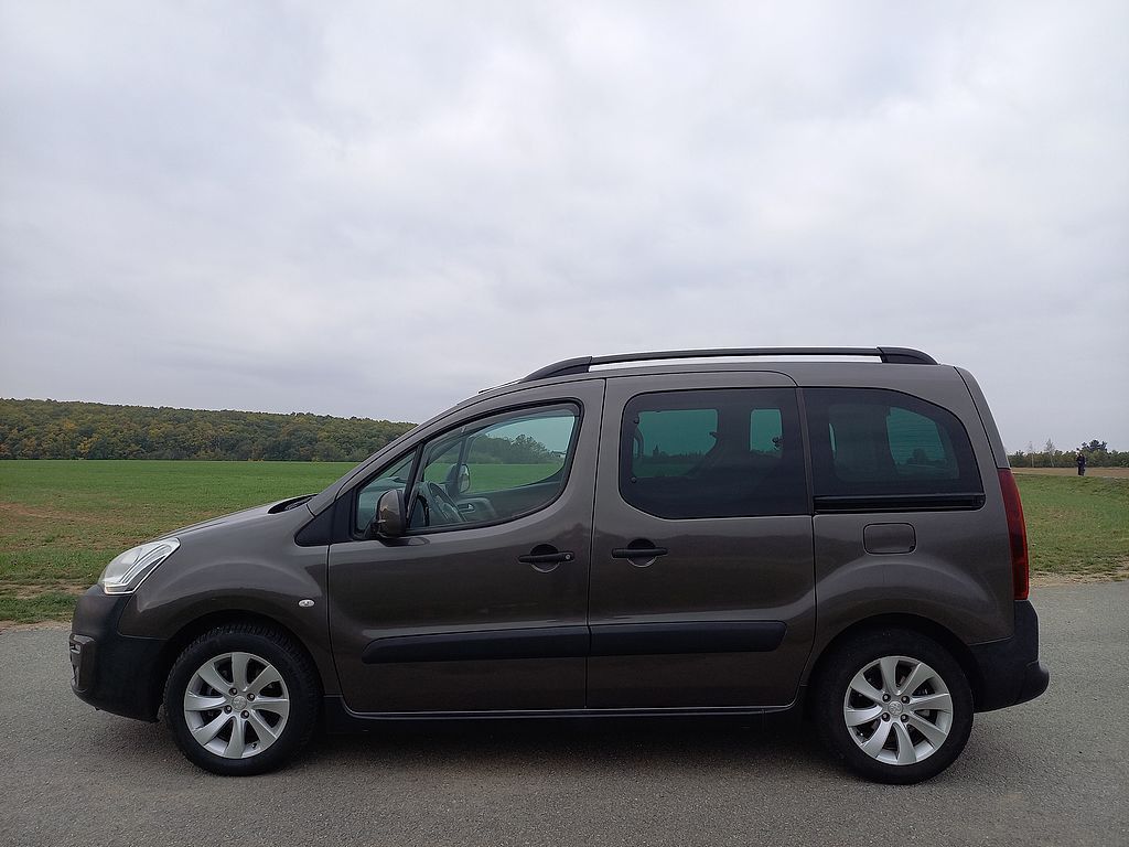 Peugeot Partner Tepee, 1.6i 88kW klima + alu + LPG - fotka 5