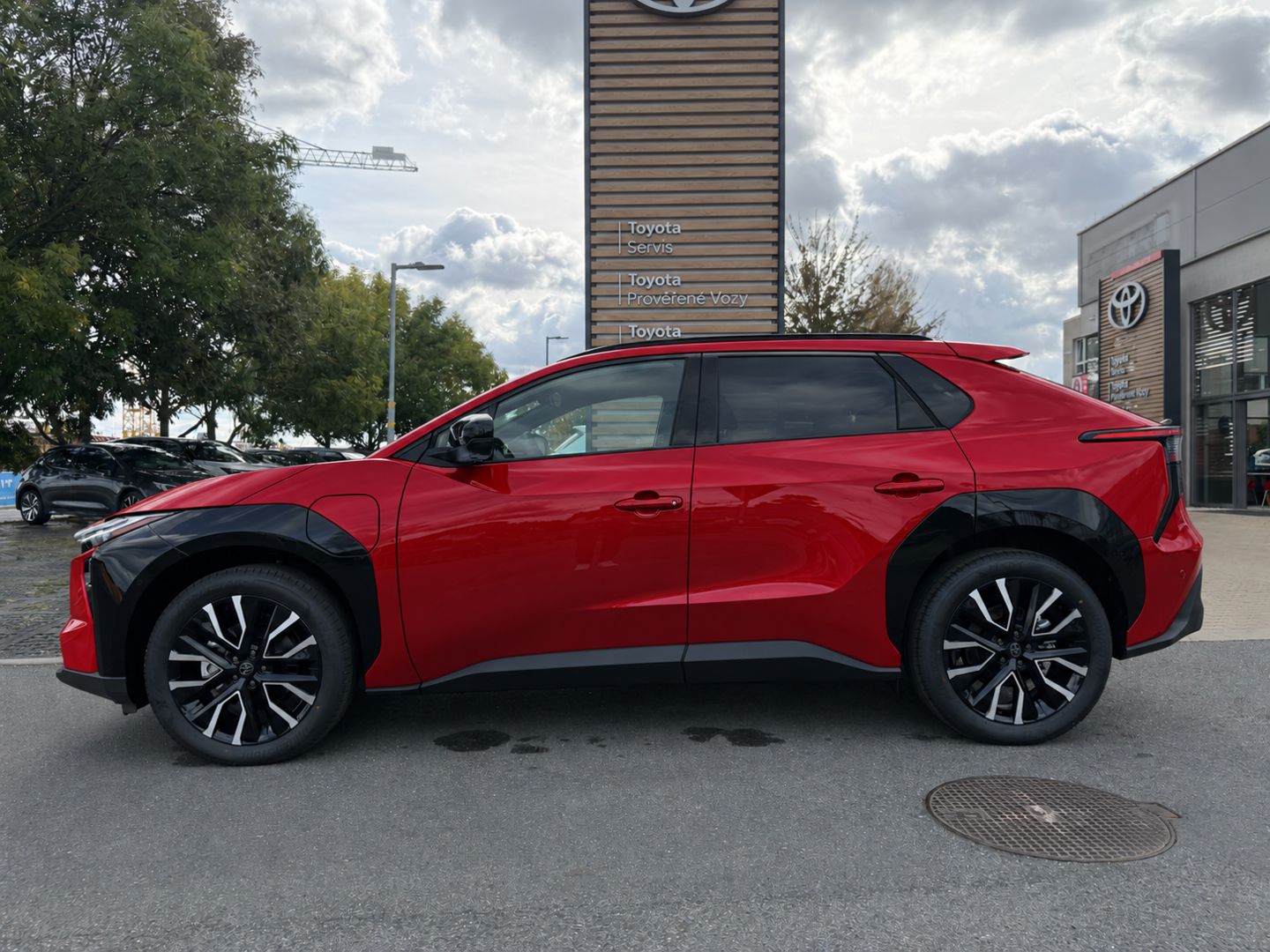 Toyota bZ4X, Executive 73.1 kWh - fotka 3