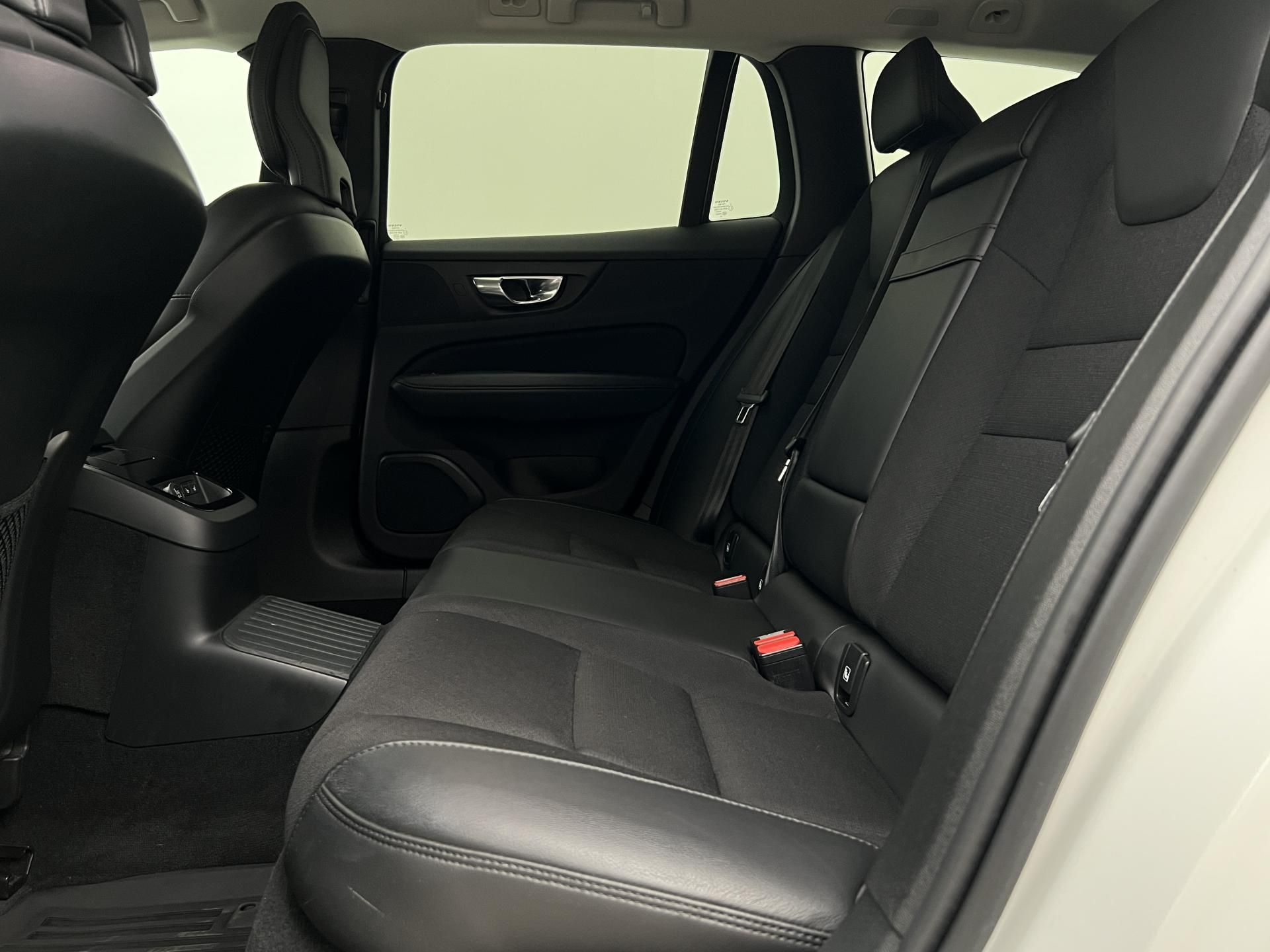 Volvo V60, T6 MOMENTUM TWIN ENGINE AUT - fotka 6