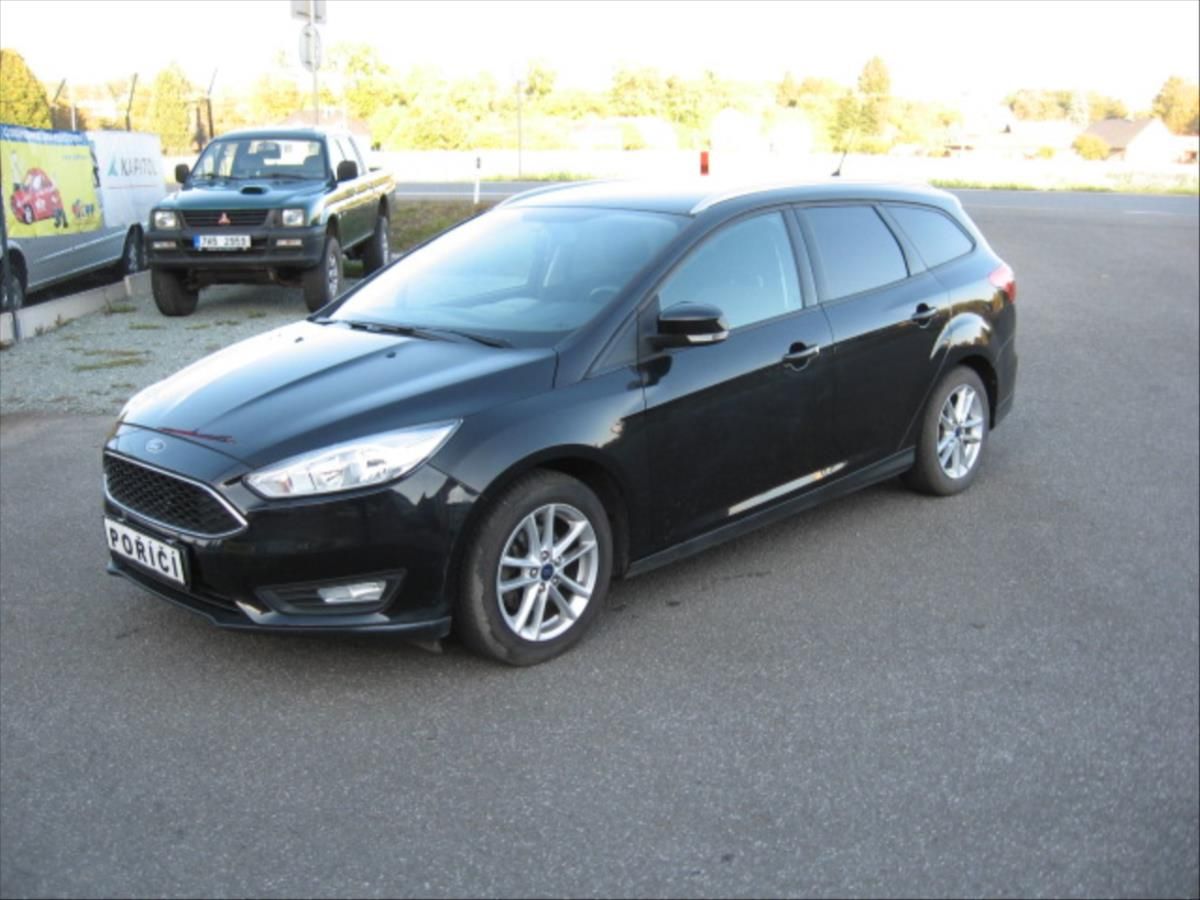 Ford Focus, 1,6 Duratec  kw 77 - fotka 2
